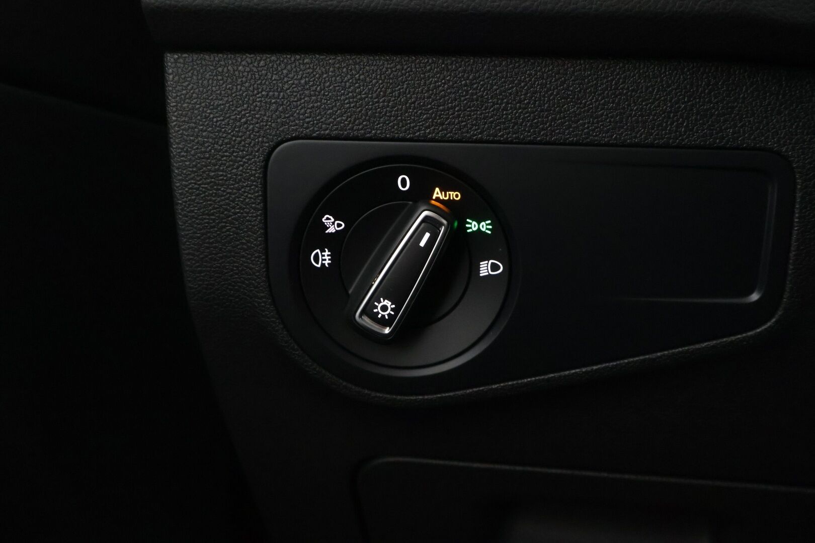 Volkswagen Tiguan 2021 Style 2,0 TDI SCR 110 kW 4MOTION DSG-automaatti - *Webasto / Adapt. vakkari / Blis / Lane assist / Koukku / P.kamera!*