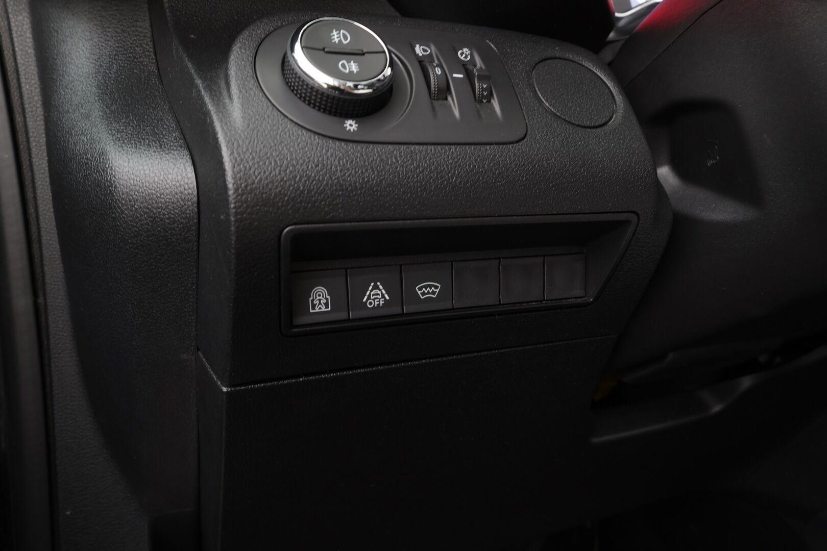 Opel Combo 2021 Life L1H1 Innovation Plus 130 Turbo A - | Lasikatto | P.Kamera | Lohkolämmitin | Katveavustin | Kaistavahti | Keyless | Bluetooth | Vakkari | 1-om Suomi-auto | Kahdet renkaat |