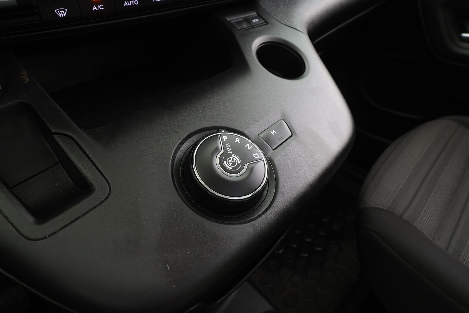 Opel Combo 2021 Life L1H1 Innovation Plus 130 Turbo A - | Lasikatto | P.Kamera | Lohkolämmitin | Katveavustin | Kaistavahti | Keyless | Bluetooth | Vakkari | 1-om Suomi-auto | Kahdet renkaat |