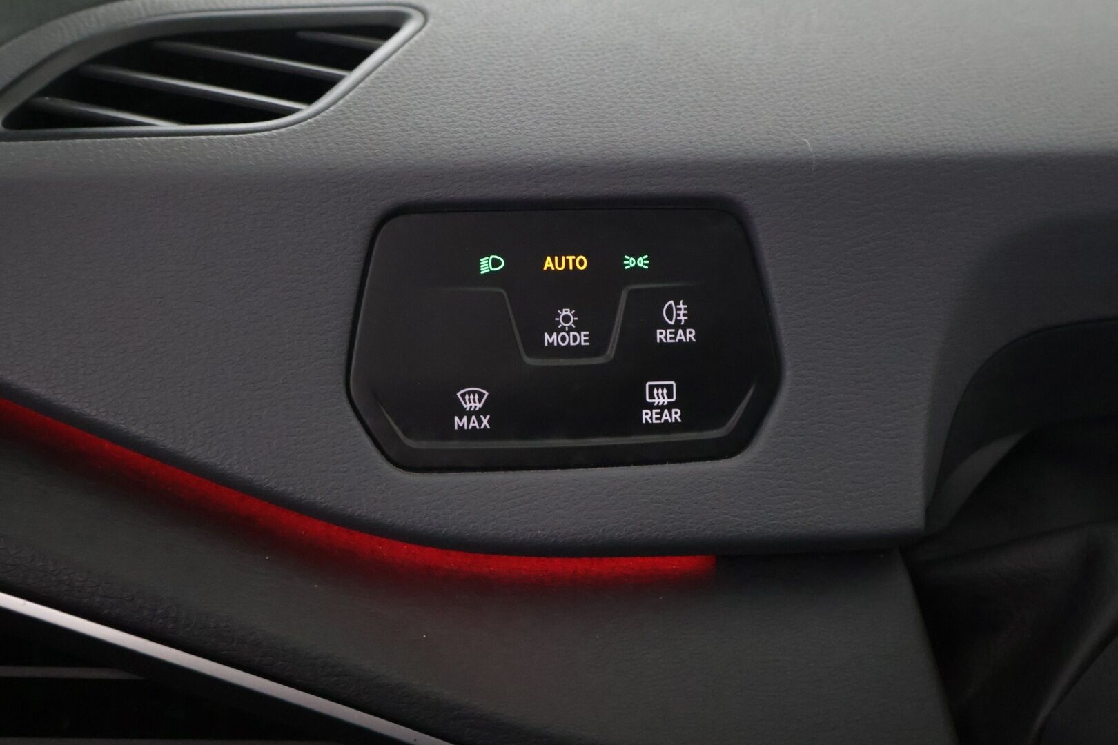 Volkswagen ID.3 2021 Pro Performance - ACC / Lämpöpumppu / Navigointi / 19” Andoya-alut / Lämmitettävä ratti / Apple CarPlay & Android Auto