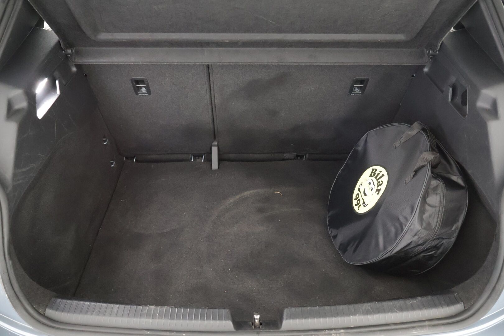 Volkswagen ID.3 2021 Pro Performance - ACC / Lämpöpumppu / Navigointi / 19” Andoya-alut / Lämmitettävä ratti / Apple CarPlay & Android Auto