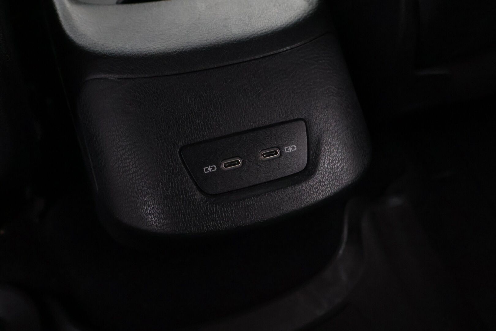 Volkswagen ID.3 2021 Pro Performance - ACC / Lämpöpumppu / Navigointi / 19” Andoya-alut / Lämmitettävä ratti / Apple CarPlay & Android Auto