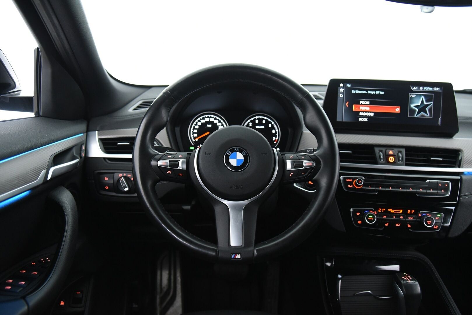 BMW X2 2021 F39 xDrive 25e Business M sport X / Adapt. vak / HUD / HiFi / Navigation Plus / Muistipenkki / - M-Sport sisä- ja ulkopaketilla! / DAP / Huippu varusteltu / 