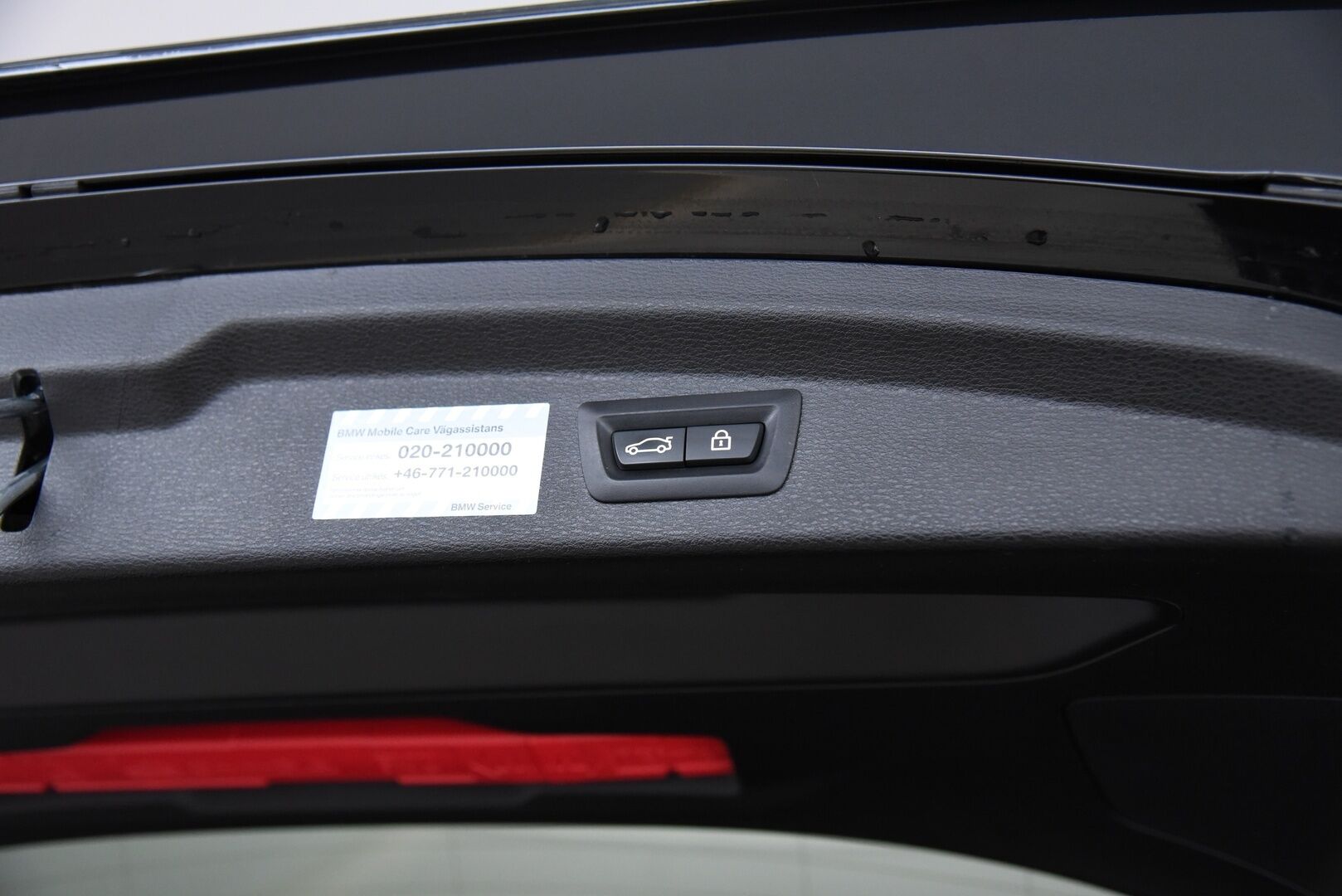 BMW X2 2021 F39 xDrive 25e Business M sport X / Adapt. vak / HUD / HiFi / Navigation Plus / Muistipenkki / - Driving assistant plus / Merkkihuollettu / 2x aluvanteet 