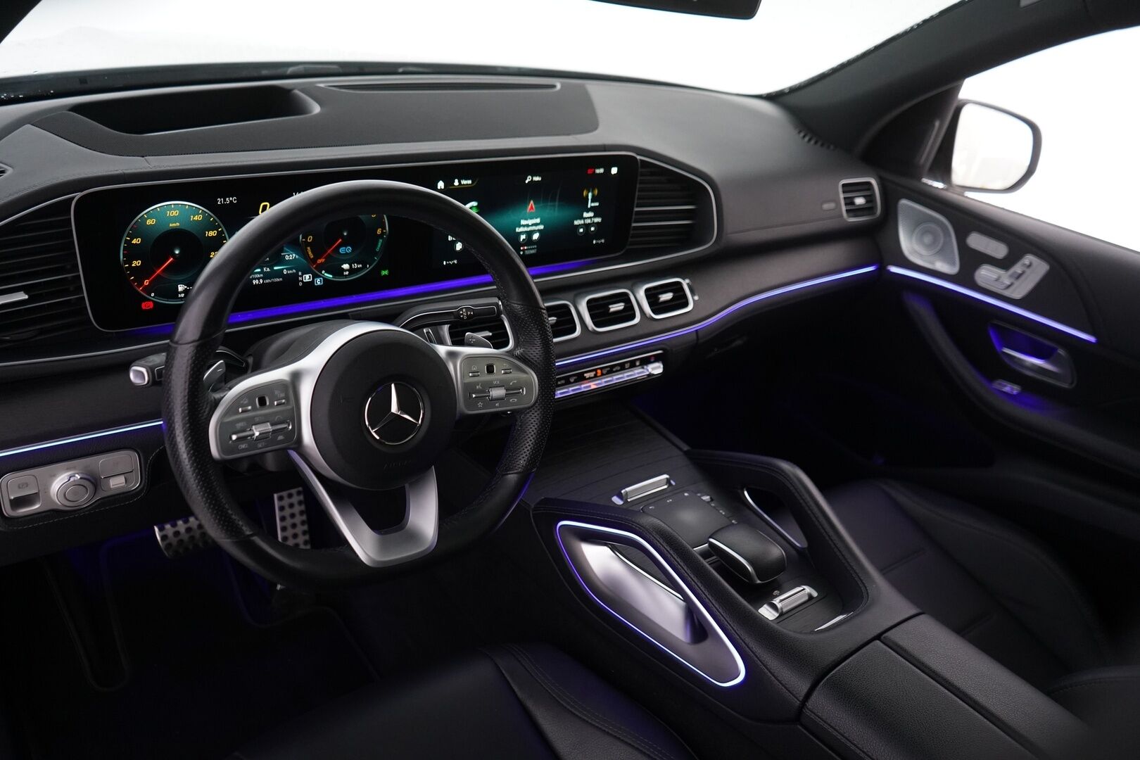 Mercedes-Benz GLE 2020 350 de 4MATIC EQ Power AMG  *Panorama / Koukku / Distronic+ / Burmester / Kamera / keyless / Lisälämmitin / Muistipenkit / Navi* - 2,99 % KORKOTARJOUS TÄHÄN AUTOON - Juuri tehty iso huolto / Vossen 23" kesävanteet / Kahdet vanteet / 3500kg Vetomassa / Puhdas Carvertical