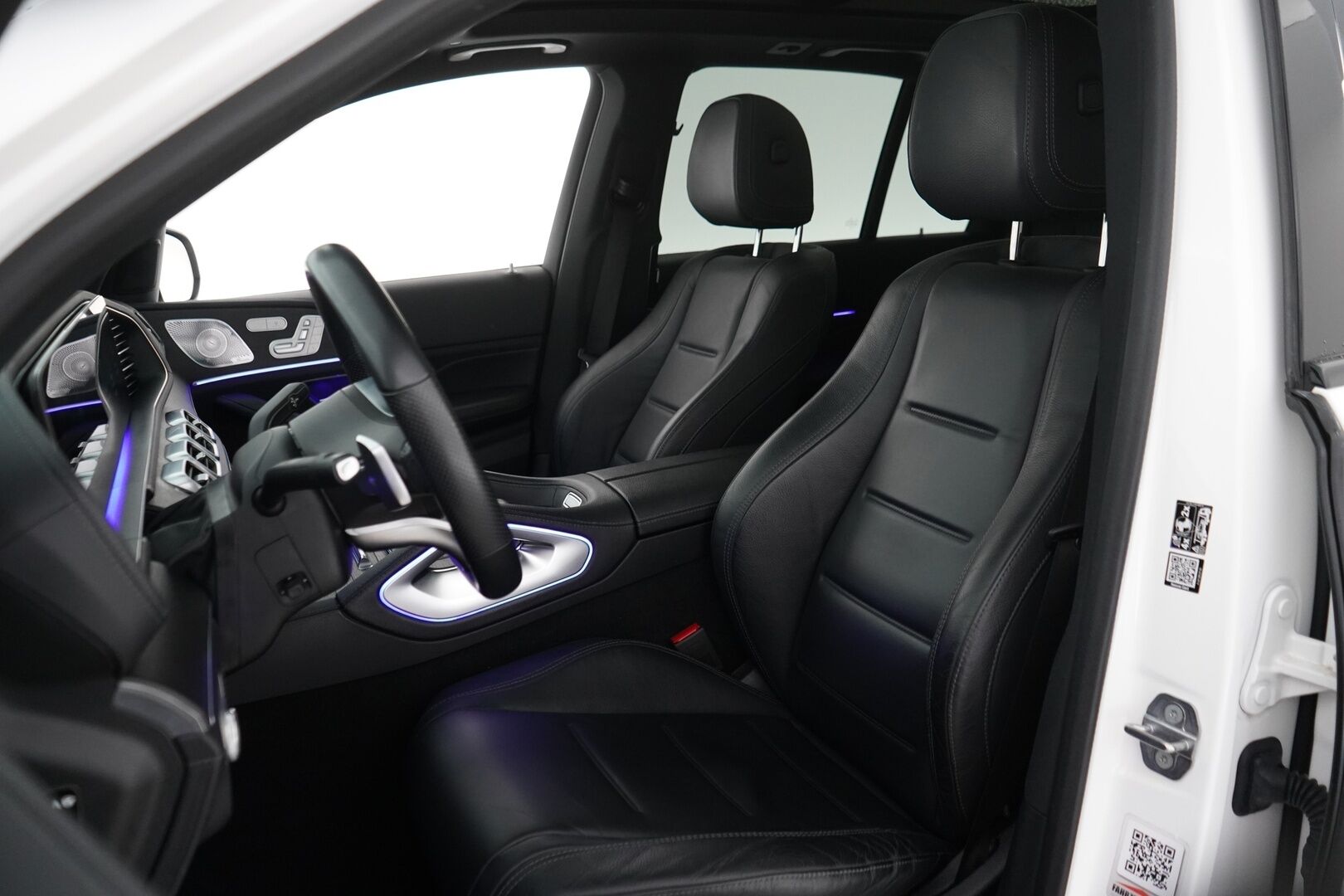Mercedes-Benz GLE 2020 350 de 4MATIC EQ Power AMG  *Panorama / Koukku / Distronic+ / Burmester / Kamera / keyless / Lisälämmitin / Muistipenkit / Navi* - 2,99 % KORKOTARJOUS TÄHÄN AUTOON - Juuri tehty iso huolto / Vossen 23" kesävanteet / Kahdet vanteet / 3500kg Vetomassa / Puhdas Carvertical