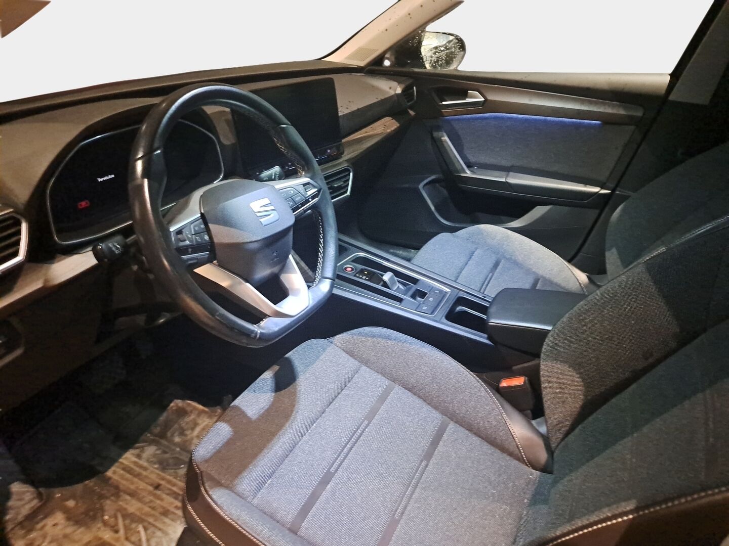 Seat LEON SPORTSTOURER 2022 12.8 kWh 1,4 PHEV 204 eHybrid Xcellence DSG *ACC / Digimittaristo / S.koukku / P. Kamera / Adap. Kaukovalot / KeylessGo* - Suomi-auto / Hyvät renkaat / Hyvä huoltohistoria! 