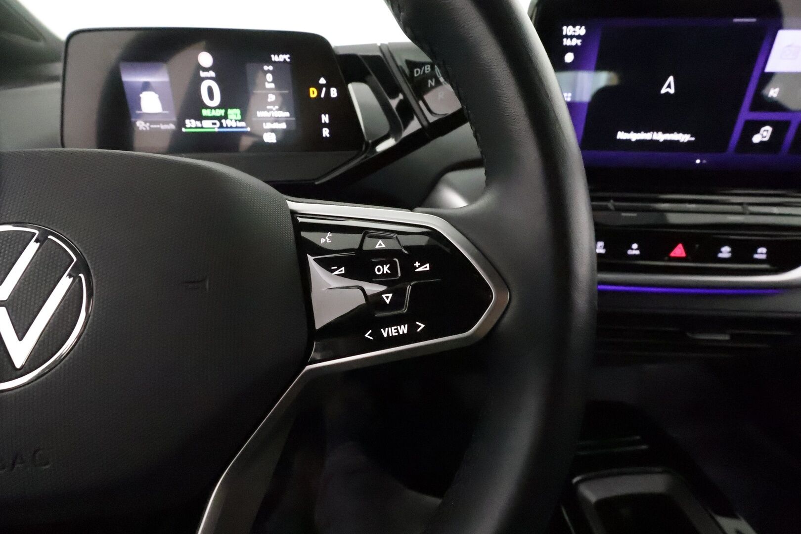 Volkswagen ID.4 2022 Pro Performance Life 150 kW **ILP / ACC / P.Tutkat / LED-valot / Navi / Kaistavahti / Ambient-valaistus** - 1-om Suomi-auto / 2x Latauskaapelit / Kahdet Renkaat / Merkkihuollettu!