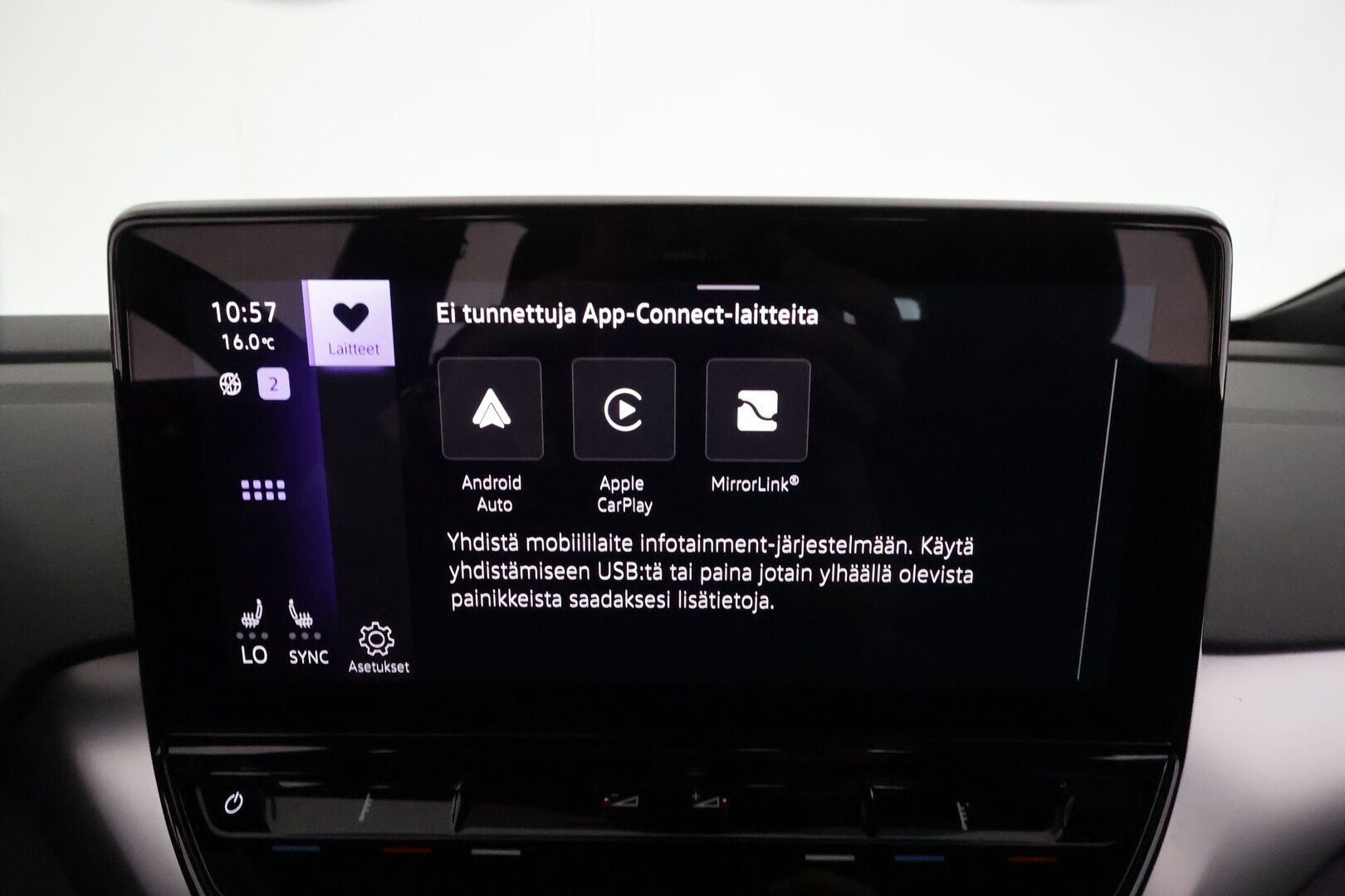 Volkswagen ID.4 2022 Pro Performance Life 150 kW **ILP / ACC / P.Tutkat / LED-valot / Navi / Kaistavahti / Ambient-valaistus** - 1-om Suomi-auto / 2x Latauskaapelit / Kahdet Renkaat / Merkkihuollettu!