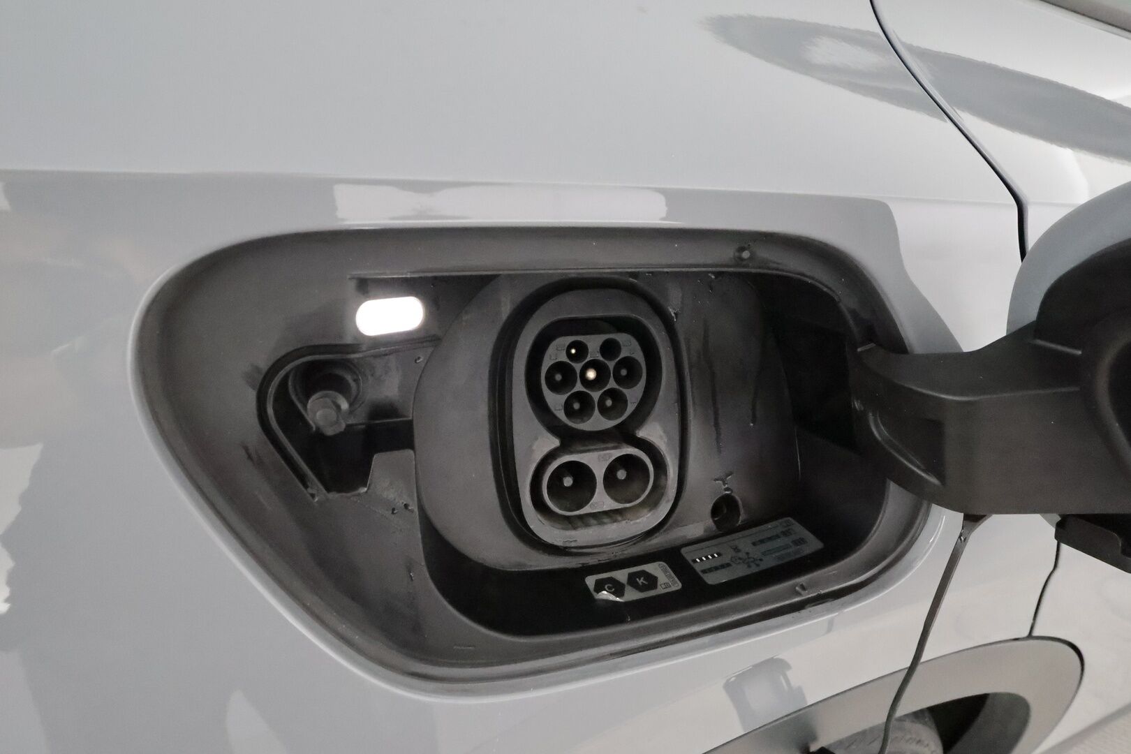 Volkswagen ID.4 2022 Pro Performance Life 150 kW **ILP / ACC / P.Tutkat / LED-valot / Navi / Kaistavahti / Ambient-valaistus** - 1-om Suomi-auto / 2x Latauskaapelit / Kahdet Renkaat / Merkkihuollettu!