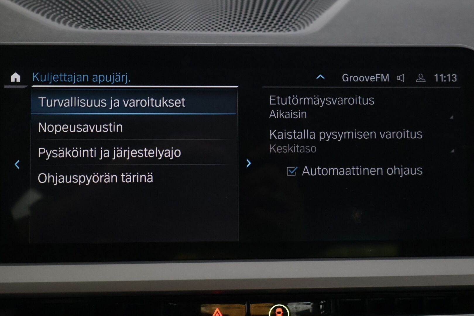 BMW 320 2022 G20 Sedan 320e A Charged Edition - | 2.Om Suomi-auto | Digimittaristo | Urheilupenkit | Puolinahat | Hifit | BMW Led | Comfort access | CarPlay | Tutkat |