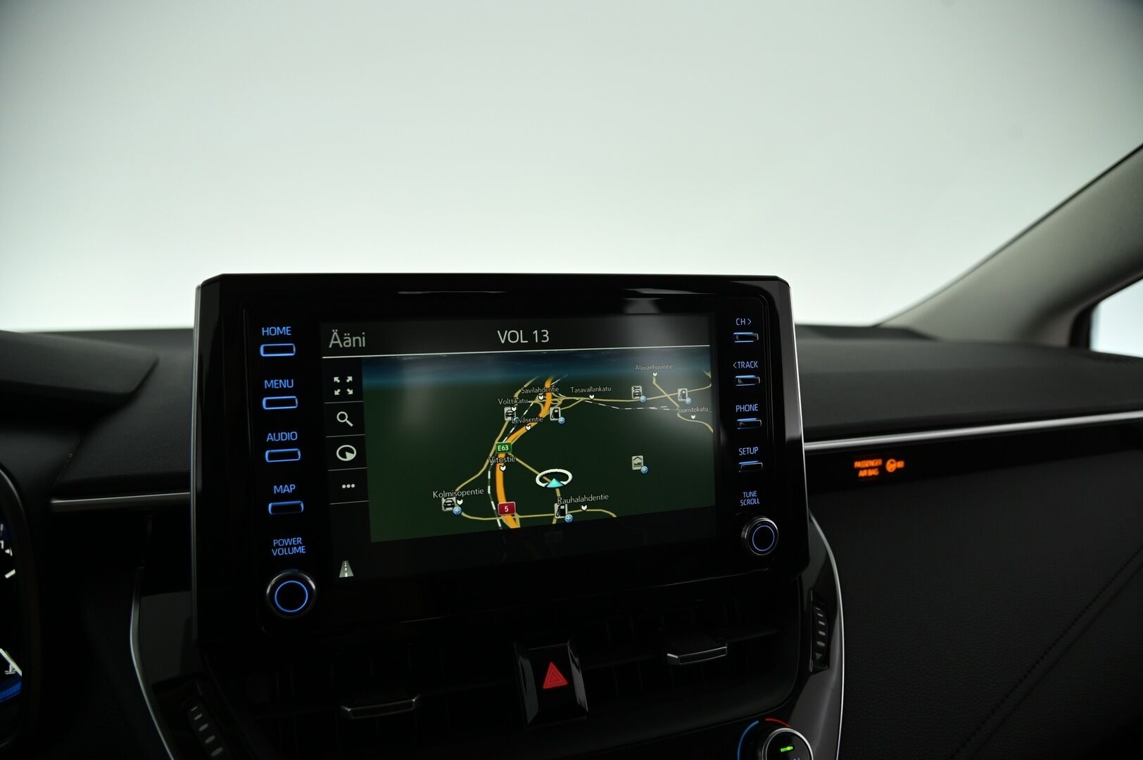 Toyota Corolla 2021 Sedan 1,8 Hybrid Active Edition *ACC / Koukku / Digimittari / Ratinlämmitin / Navi / LED / Lohko* - 1-om. Suomiauto / Merkkihuollettu / Kahdet hyvät renkaat