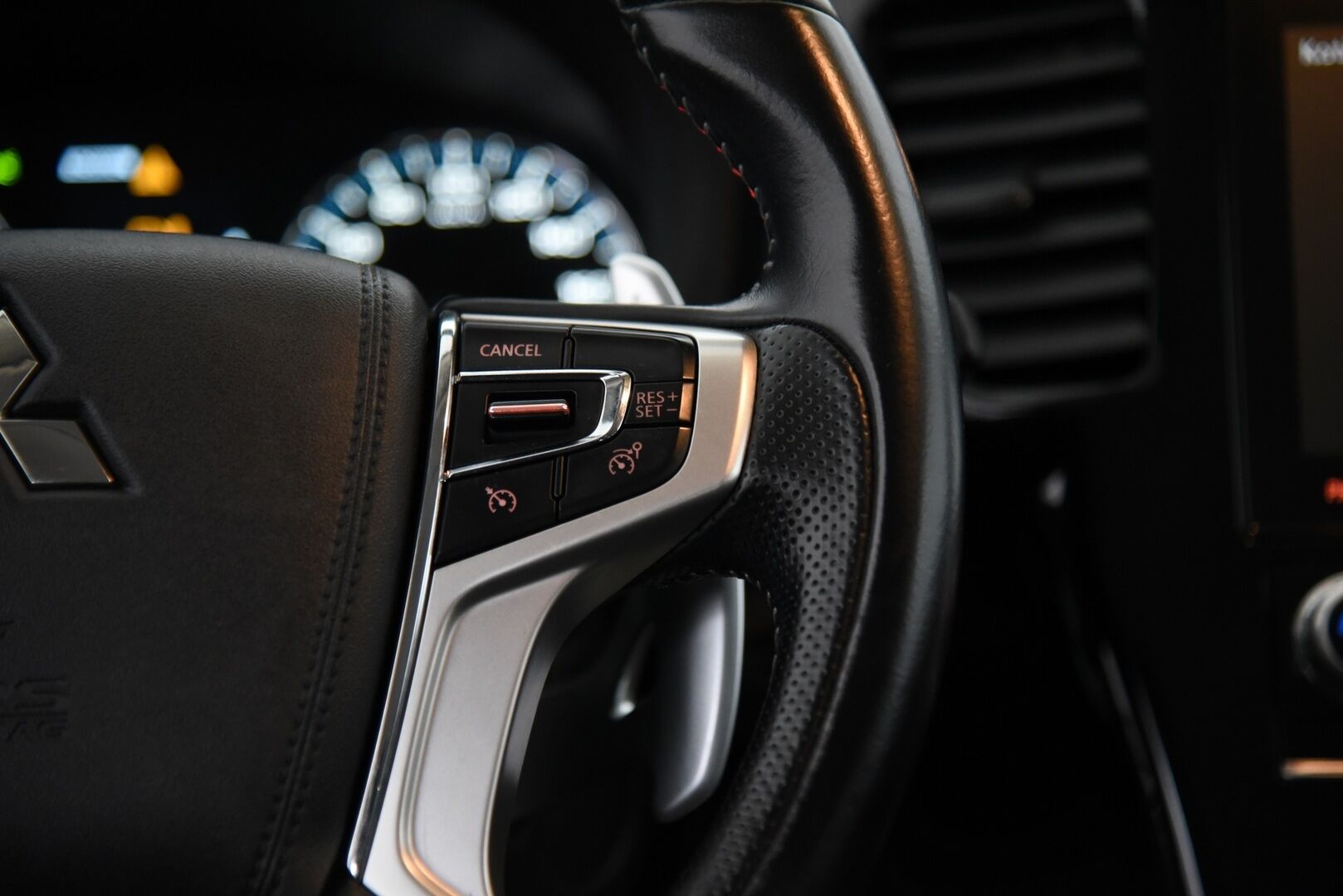 Mitsubishi Outlander PHEV 2021 Business Black 4WD 5P / Navi / Vakkari / P.kamera / - AppleCarPlay / AndroidAuto