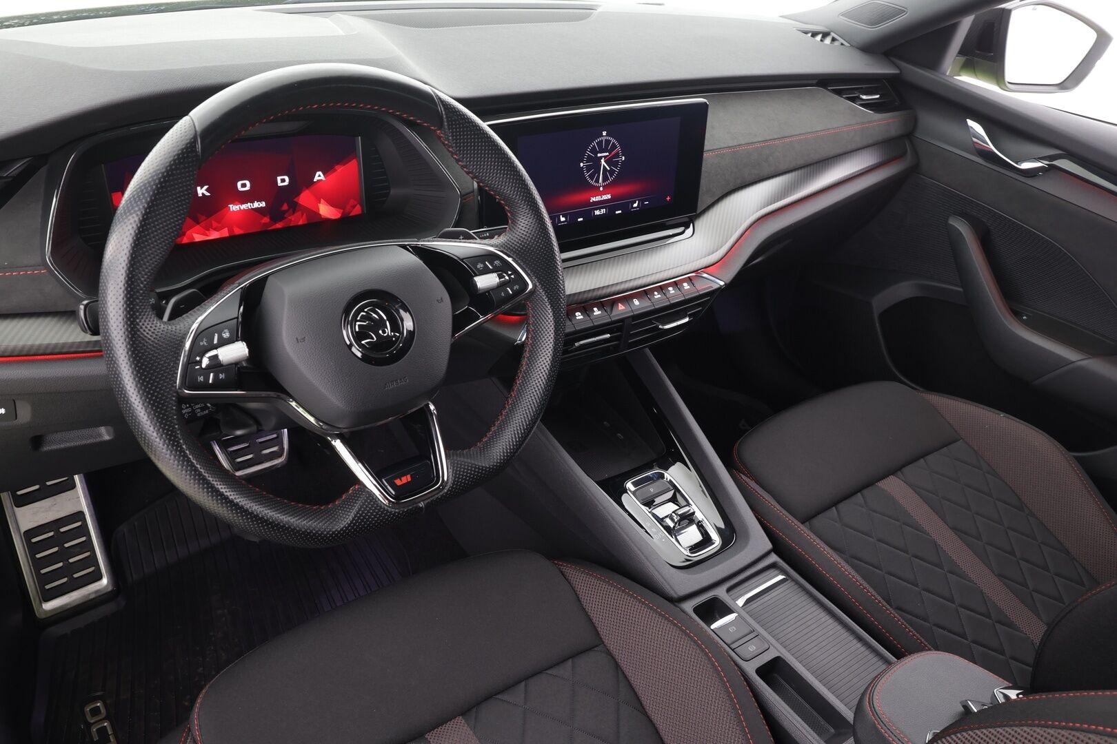 Skoda Octavia 2022 2.0 TSI RS DSG * ACC / Webasto / Matrix-LED /  P.kamera / Apple&Android * - Merkkihuollettu / Suomi-auto / Kahdet Renkaat