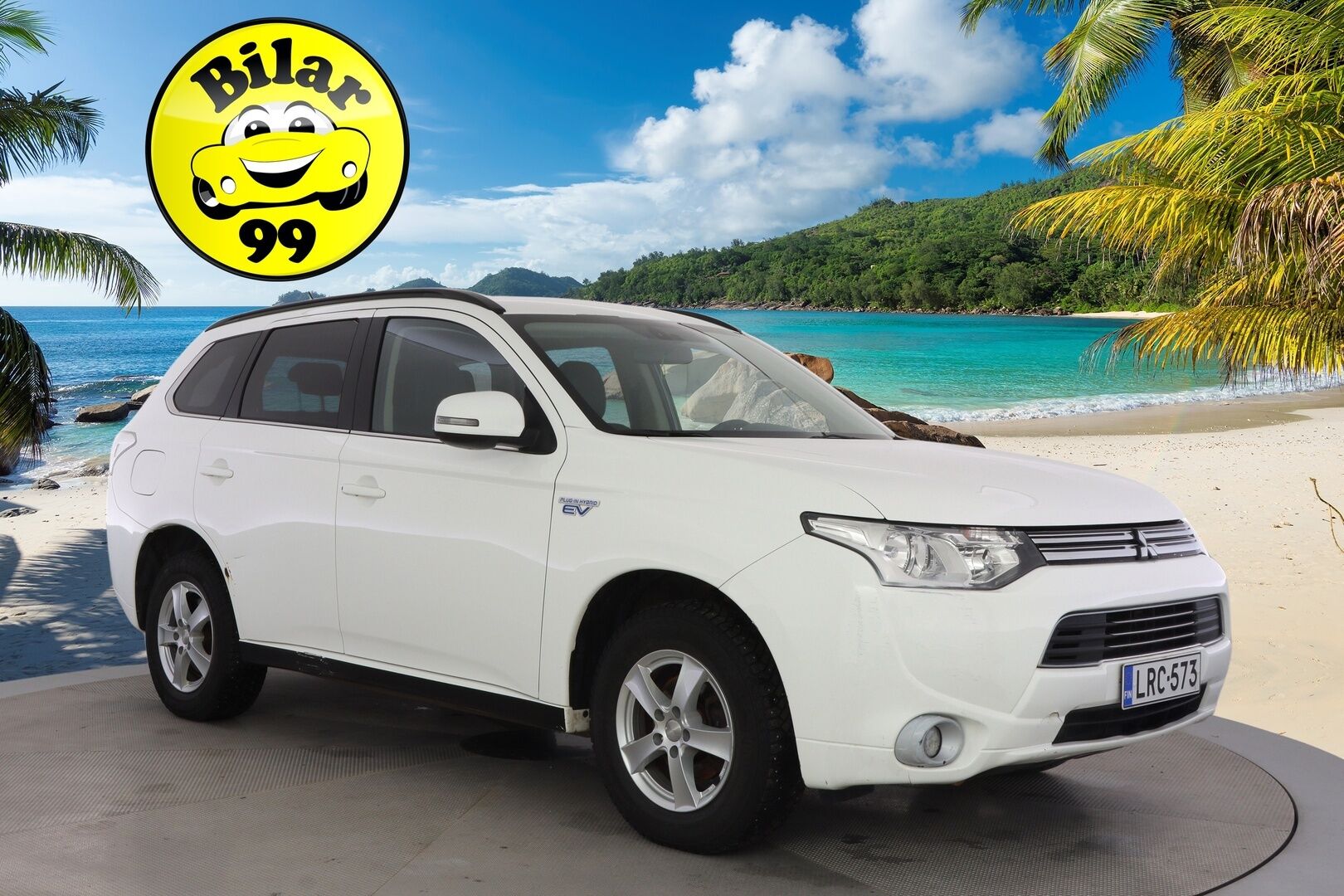 Mitsubishi OUTLANDER PHEV 2015 12kwh 4WD 5P *YritysOutlet - Myydään vain yrityksille* - *Koukku / P-Kamera / Keyless / Osanahka penkit / Navi / Cruise *