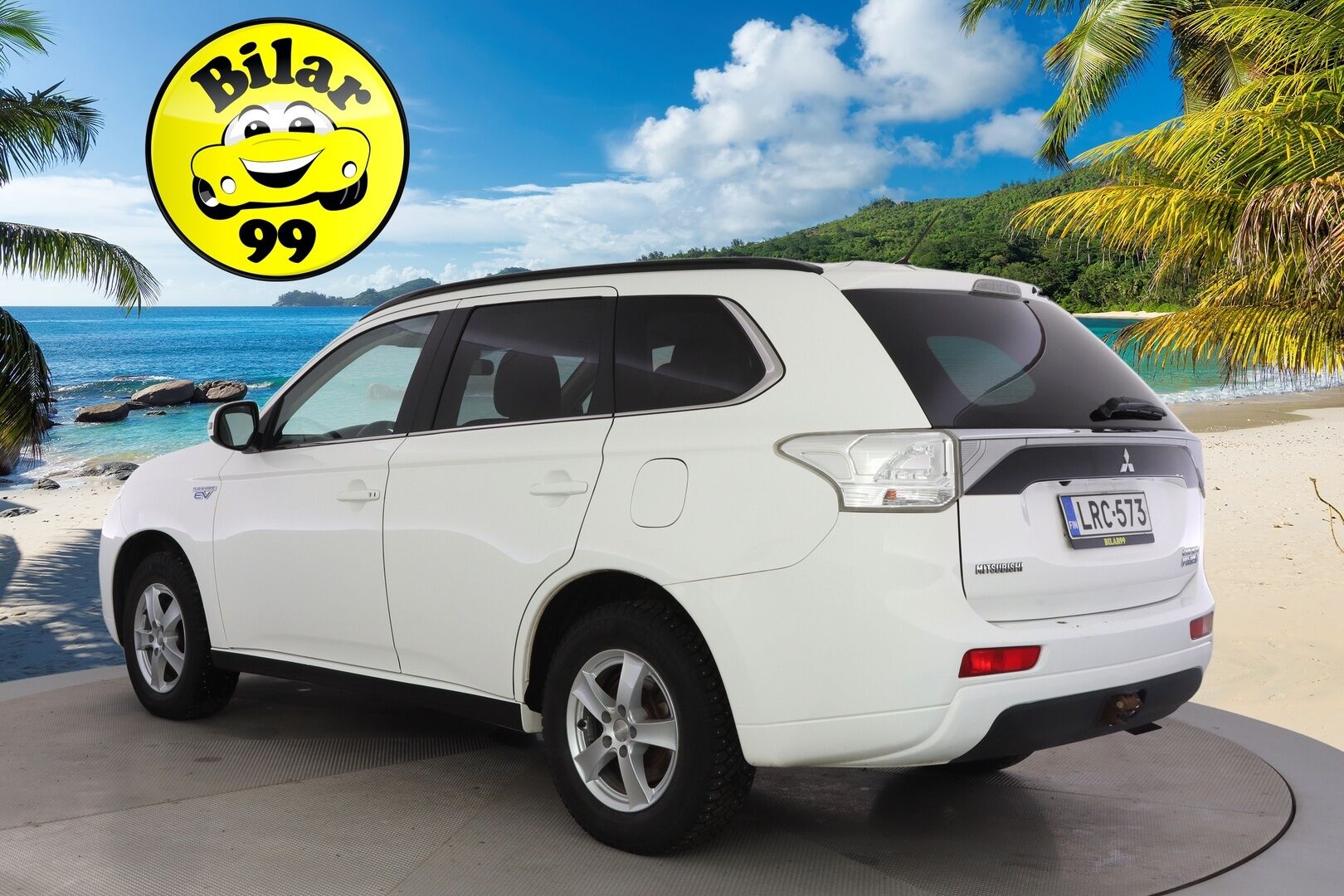 Mitsubishi OUTLANDER PHEV 2015 12kwh 4WD 5P *YritysOutlet - Myydään vain yrityksille* - *Koukku / P-Kamera / Keyless / Osanahka penkit / Navi / Cruise *