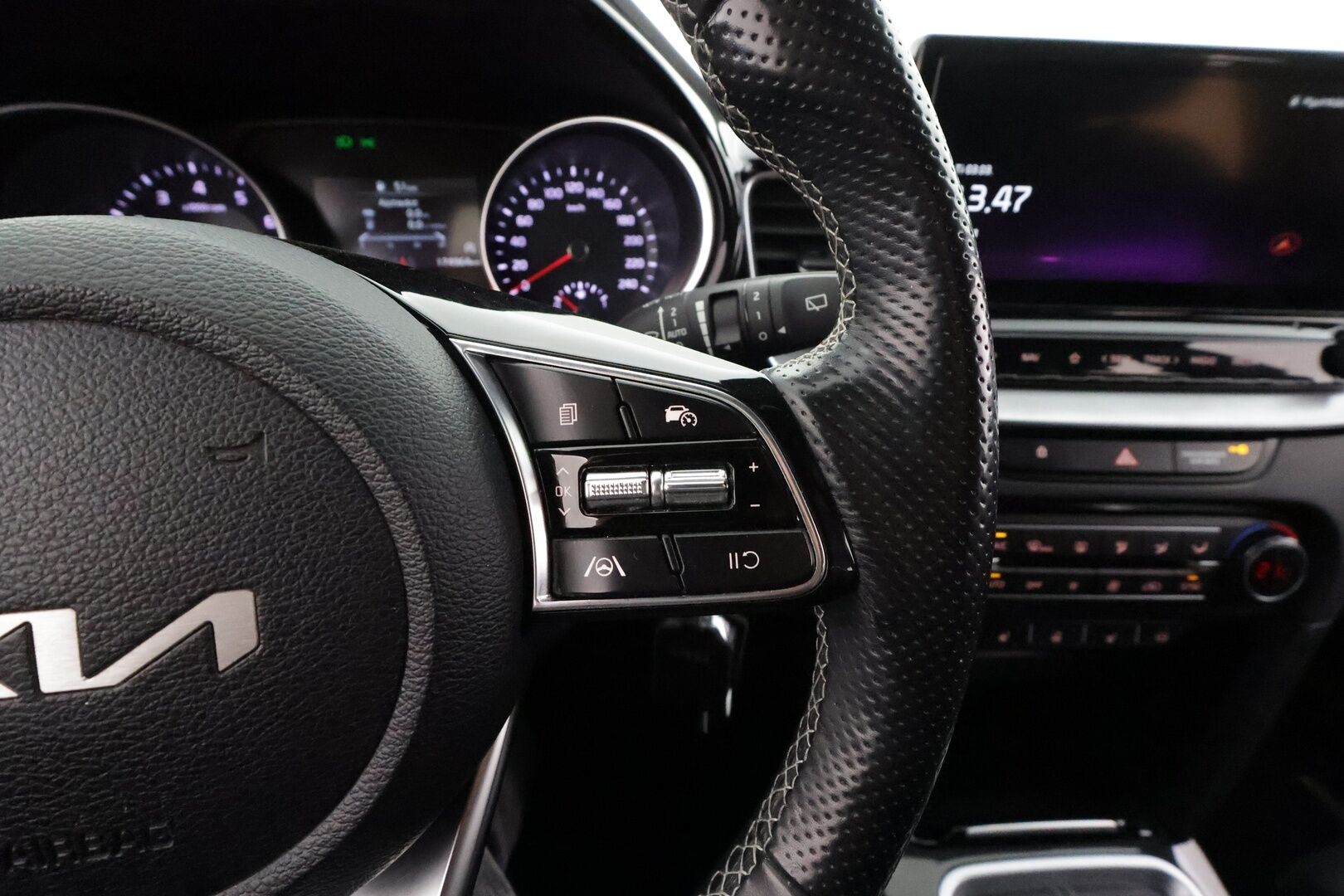 Kia ProCeed 2022 ProCeed 1.0 T-GDi 120hv GT-Line * Vakkari / Puolinahkasisusta / P.kamera / LED-lisävalo / Lohko / Navi / Puolinahat * - 1.Om Suomi-auto / Kahdet renkaat aluvanteilla / Merkkihuollettu / Juuri katsastettu - HULLUT AVAJAISHULINAT KORKOTARJOUS 3,29 %