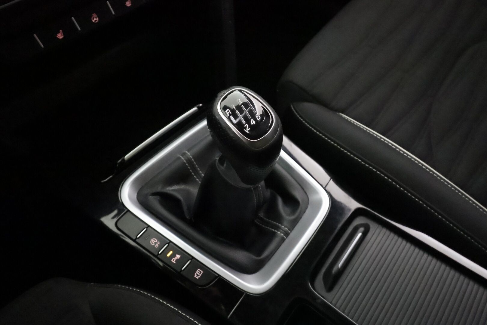 Kia ProCeed 2022 ProCeed 1.0 T-GDi 120hv GT-Line * Vakkari / Puolinahkasisusta / P.kamera / LED-lisävalo / Lohko / Navi / Puolinahat * - 1.Om Suomi-auto / Kahdet renkaat aluvanteilla / Merkkihuollettu / Juuri katsastettu - HULLUT AVAJAISHULINAT KORKOTARJOUS 3,29 %