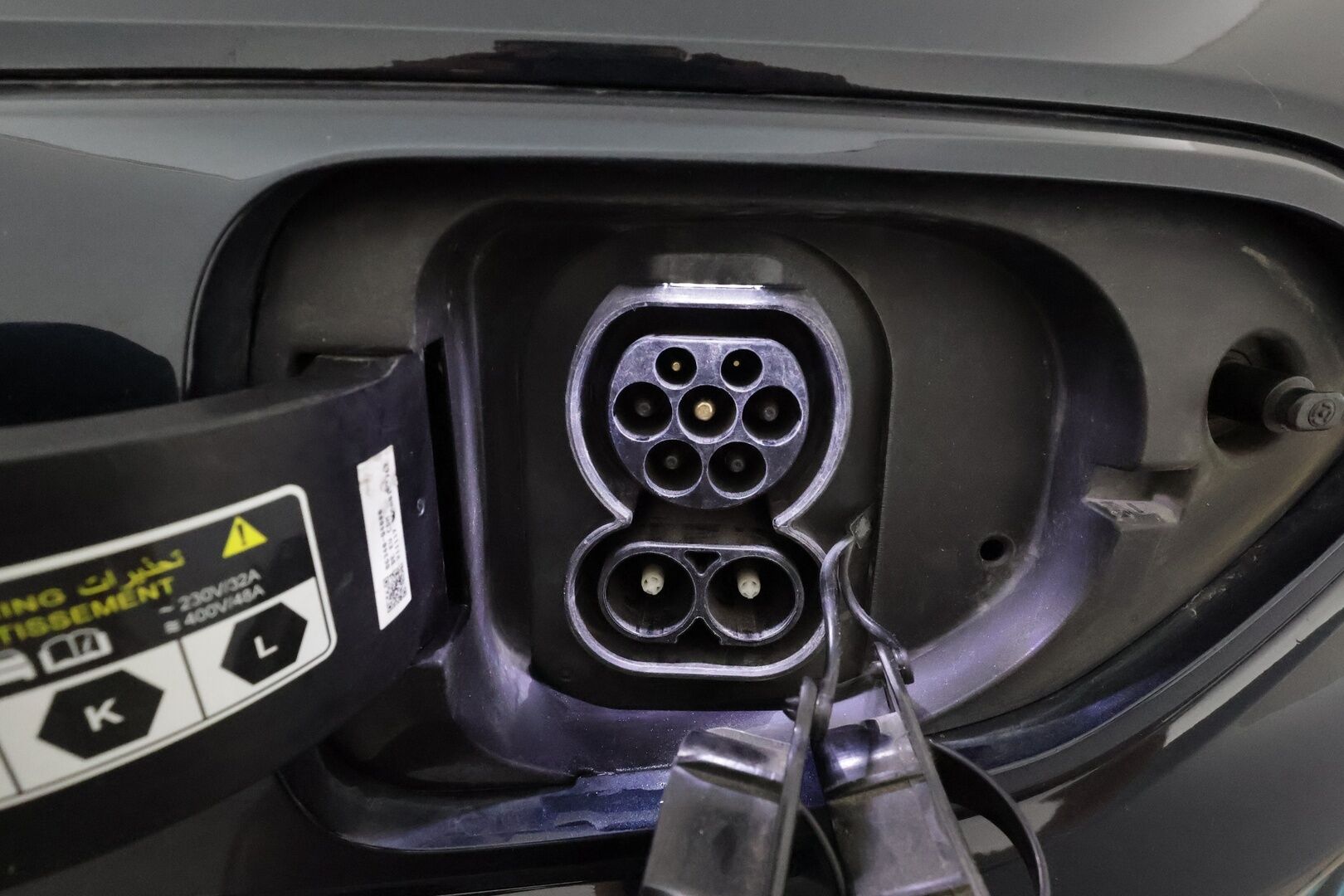 Kia Niro 2022 Business Luxury 64,8 kWh 204 hv **Lämpöpumppu / JBL / Lasikattoluukku / Muistipenkki / Adapt.vakkari / Ilmastoidut penkit** - 1.om Suomi-auto / Akku kuntotarkastettu / Merkkihuollettu / Kahdet renkaat aluvanteilla / KeylessGo / Digimittaristo