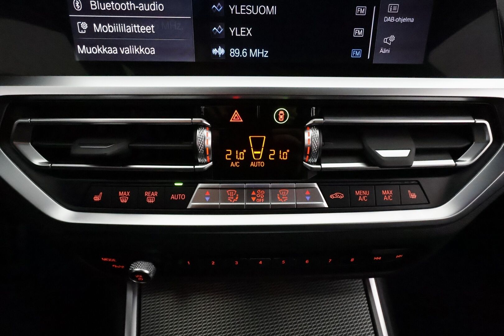 BMW 320 2022 G21 Touring 320e xDrive A Charged Edition M Sport *ACC / Laser / Hifit / P.kamera / Koukku / Navi / Sporttipenkit * - Akku kuntotarkastettu / Suomi-auto / Kahdet renkaat aluvanteilla / Merkkihuollettu - HULLU BLACKWEEK KORKOTARJOUS 2,49%