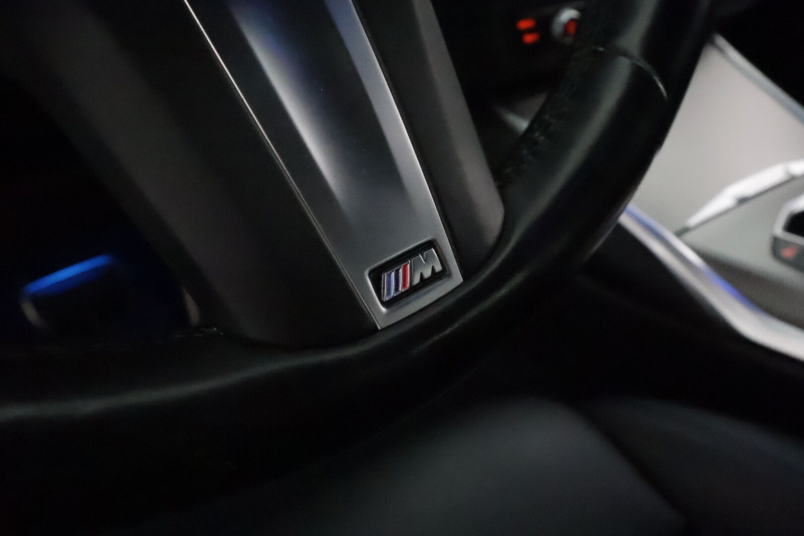 BMW 320 2022 G21 Touring 320e xDrive A Charged Edition M Sport *ACC / Laser / Hifit / P.kamera / Koukku / Navi / Sporttipenkit * - Akku kuntotarkastettu / Suomi-auto / Kahdet renkaat aluvanteilla / Merkkihuollettu - HULLU BLACKWEEK KORKOTARJOUS 2,49%