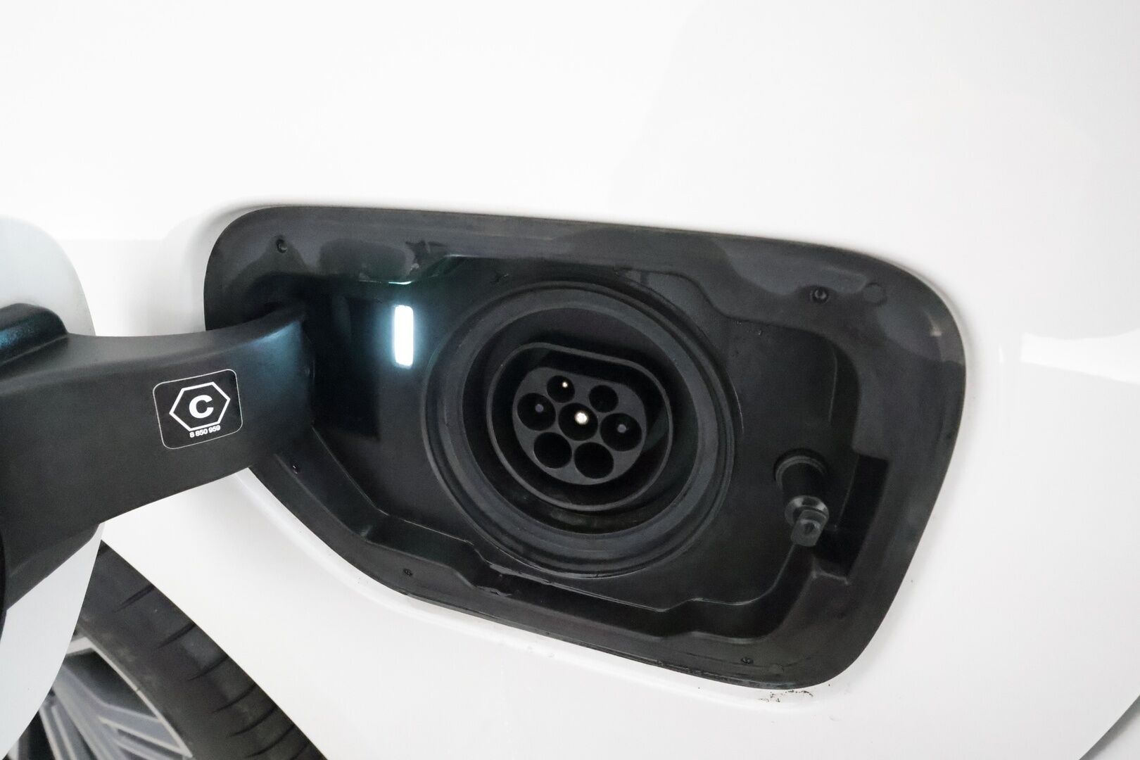 BMW 320 2022 G21 Touring 320e xDrive A Charged Edition M Sport *ACC / Laser / Hifit / P.kamera / Koukku / Navi / Sporttipenkit * - Akku kuntotarkastettu / Suomi-auto / Kahdet renkaat aluvanteilla / Merkkihuollettu - HULLU BLACKWEEK KORKOTARJOUS 2,49%