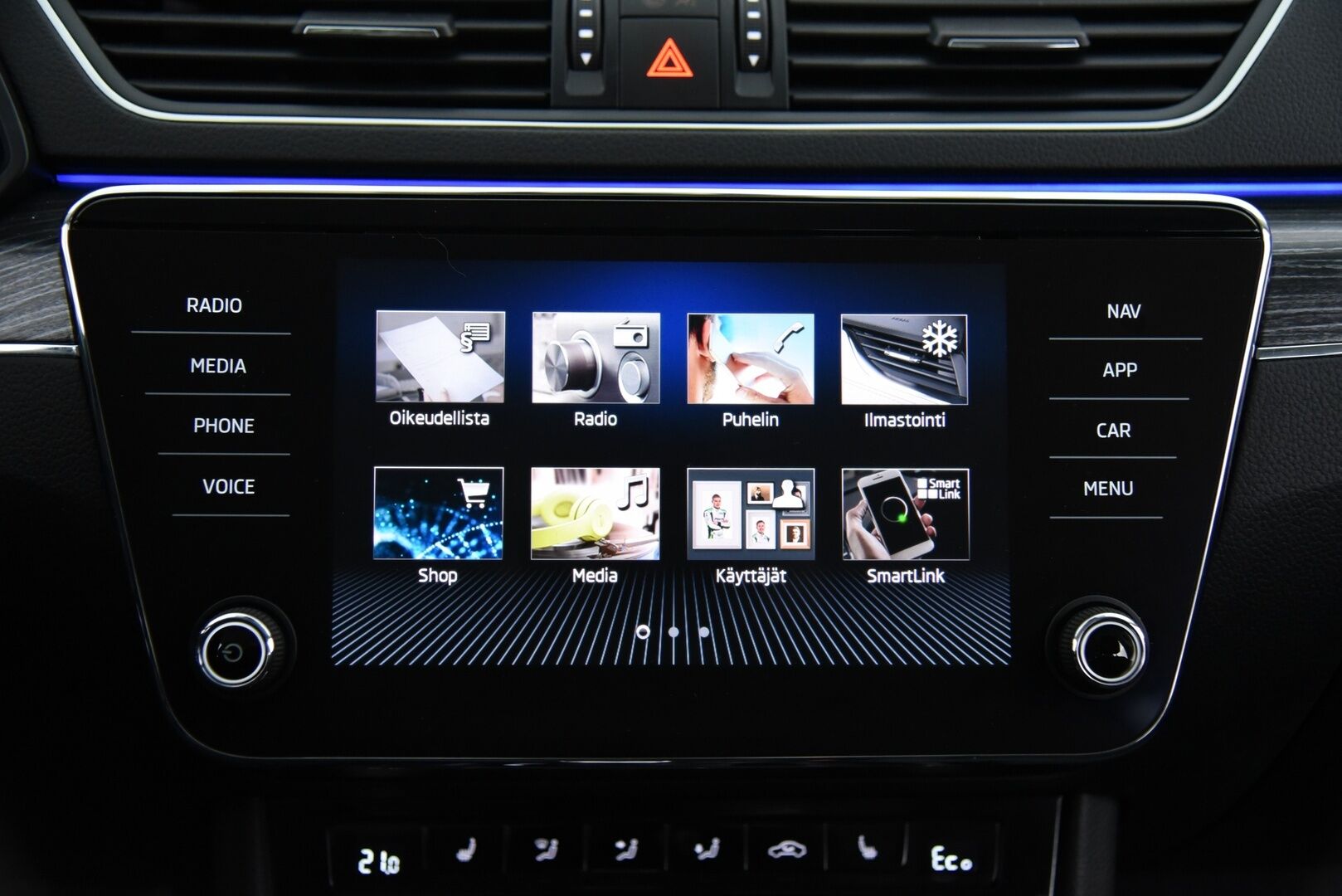 Skoda Superb 2021 1,4 TSI PHEV Style iV DSG Autom. / Matrix-LED / Muistipenkki / Keyless / P-Tutkat / SmartLink / Merkkihuollettu - Juuri huollettu merkkiliikkeessä!