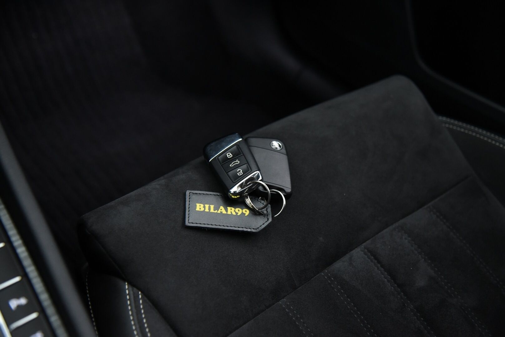 Skoda Superb 2021 1,4 TSI PHEV Style iV DSG Autom. / Matrix-LED / Muistipenkki / Keyless / P-Tutkat / SmartLink / Merkkihuollettu - Juuri huollettu merkkiliikkeessä!