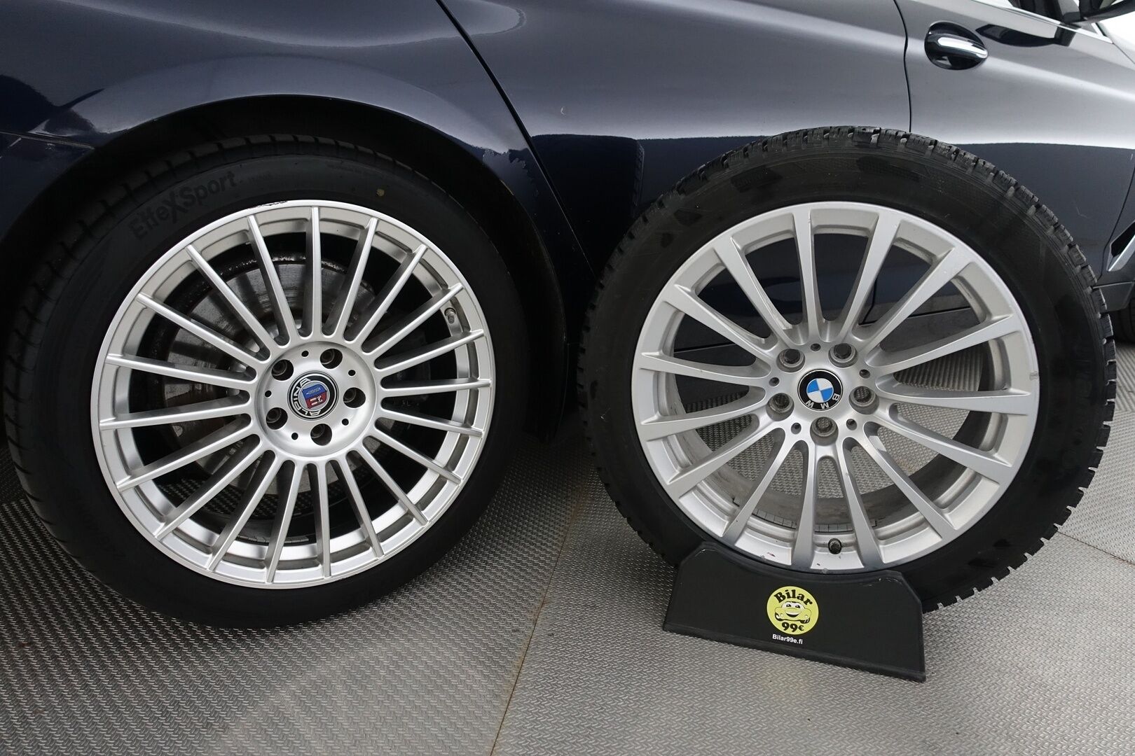 BMW 530 2018 G31 Touring 530d A xDrive Business - | Webasto | HUD | BLIS | Vetokoukku | Vakkari | Prof. Navi | Sähkönahat | HiFi | Adapt.LED | P. Tutkat | 2x Renkaat & Vanteet | - KORKO VAIN 3,99 %