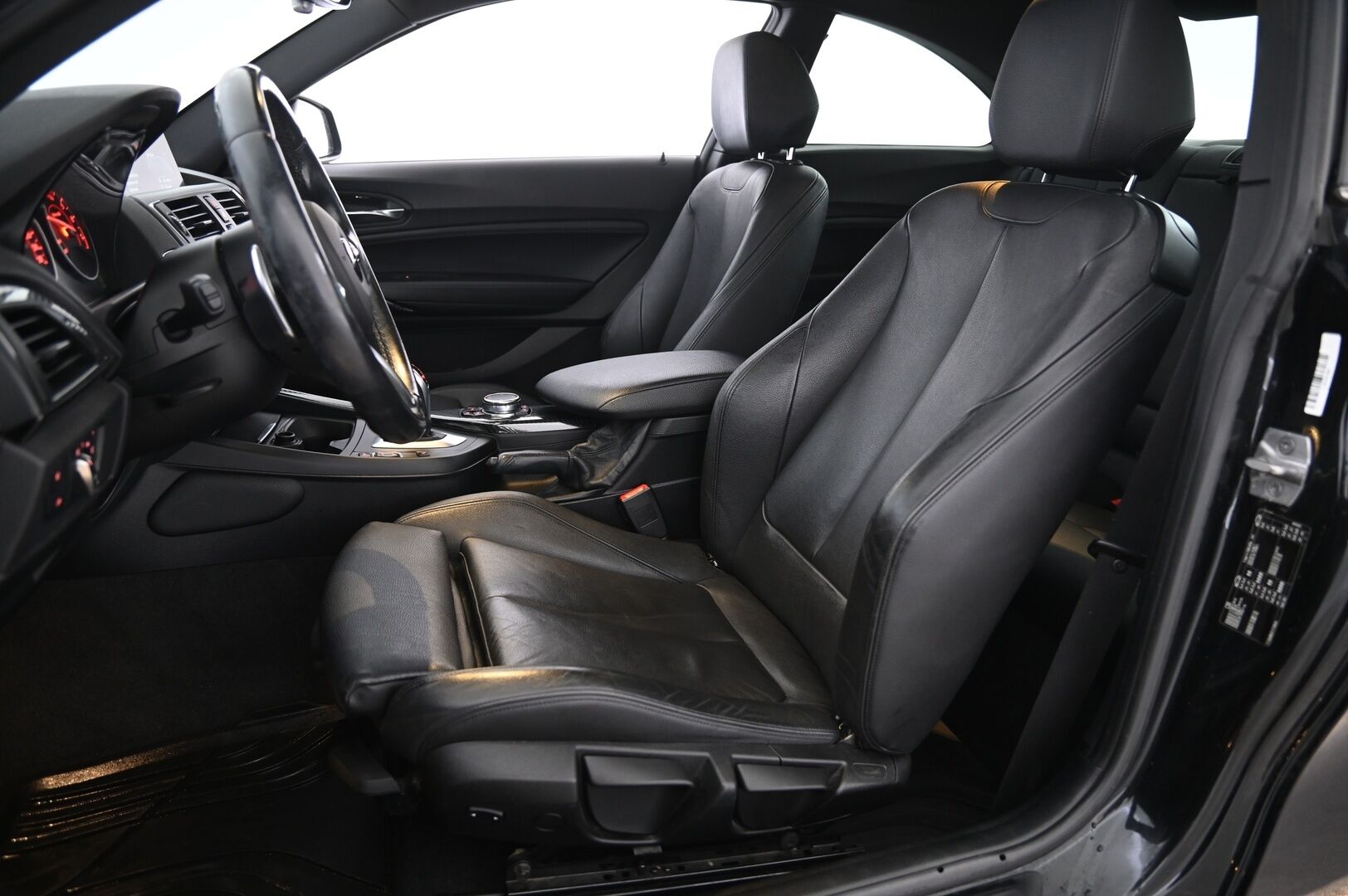 BMW 228 2016 F22 Coupe 228i A Business M Sport - Viritetty! | Näyttävä | Harvinainen | M-Sport | 2x renkaat & vanteet