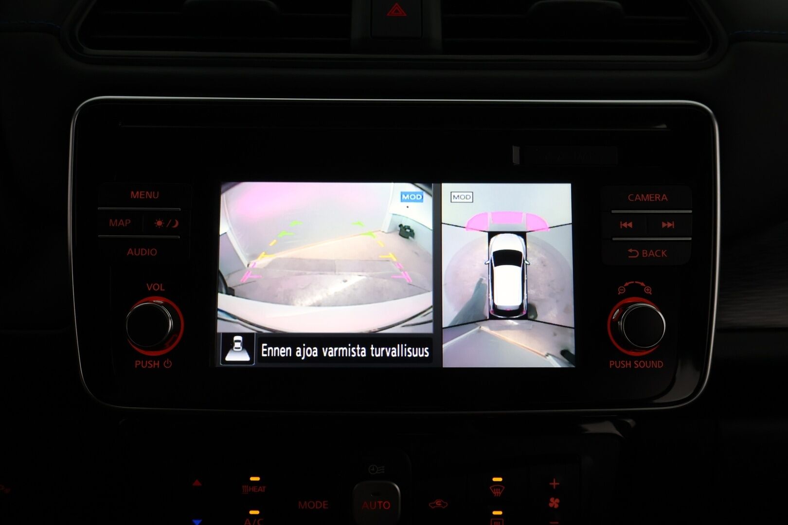 Nissan Leaf 2018 N-Connecta 40 kWh - Lämpöpumppu / Adapt.Vakkari / 360-Kamera / BLIS / Ratinlämmitin / Keyless / Juuri saapunut Tampereelle!