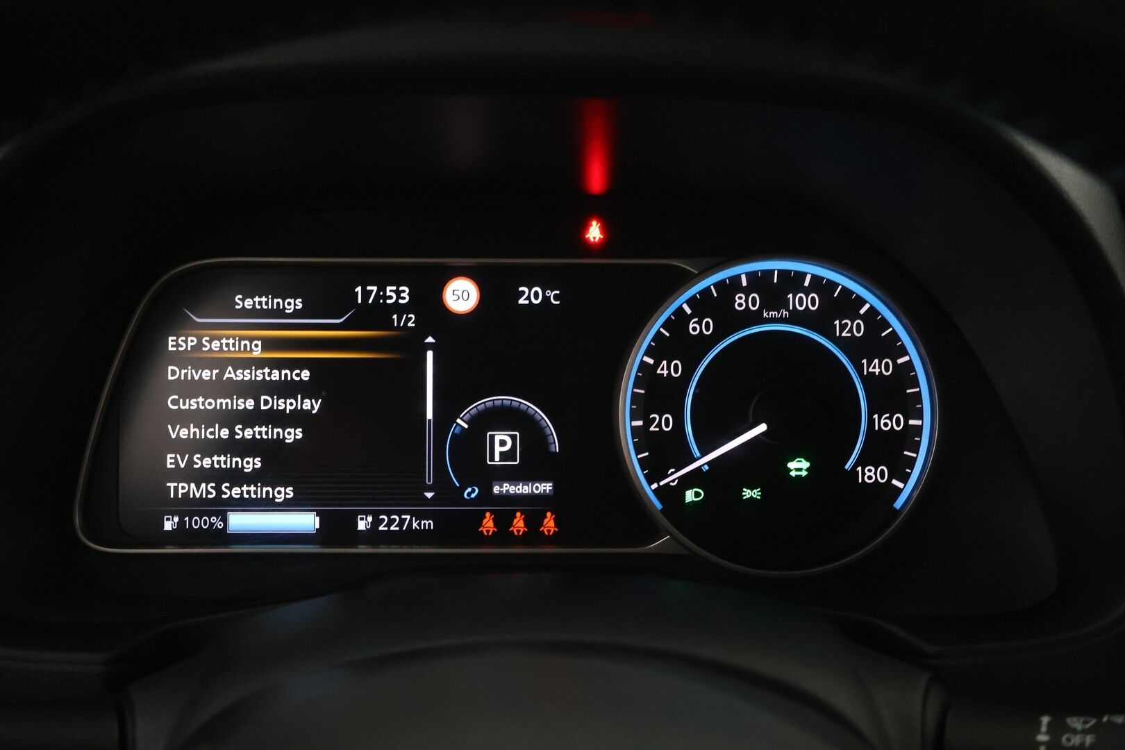 Nissan Leaf 2018 N-Connecta 40 kWh - Lämpöpumppu / Adapt.Vakkari / 360-Kamera / BLIS / Ratinlämmitin / Keyless / Juuri saapunut Tampereelle!