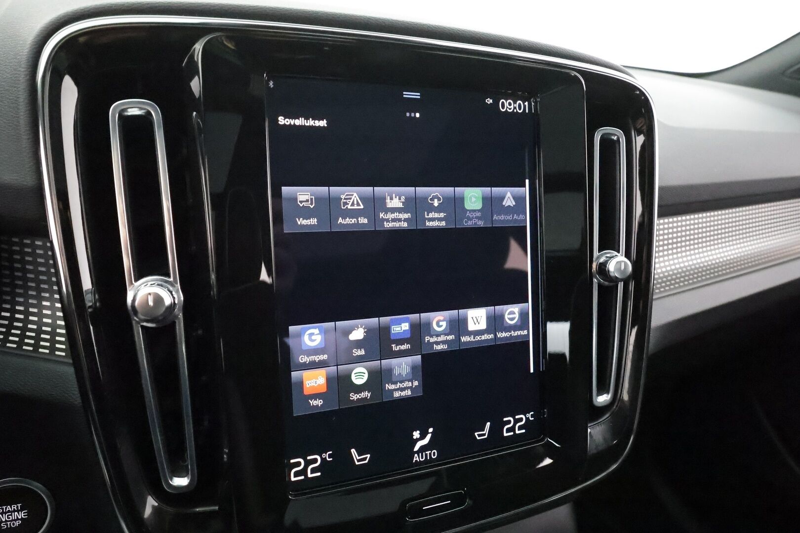 Volvo XC40 2022 T5 TwE R-Design Edition aut * ACC / 360° / Muistipenkki / Full LED / Panorama / Webasto / Koukku / Navi / Keyless * - 1.Om Suomi-auto / Kahdet renkaat aluvanteilla / Merkkihuollettu / Huippuvarusteet