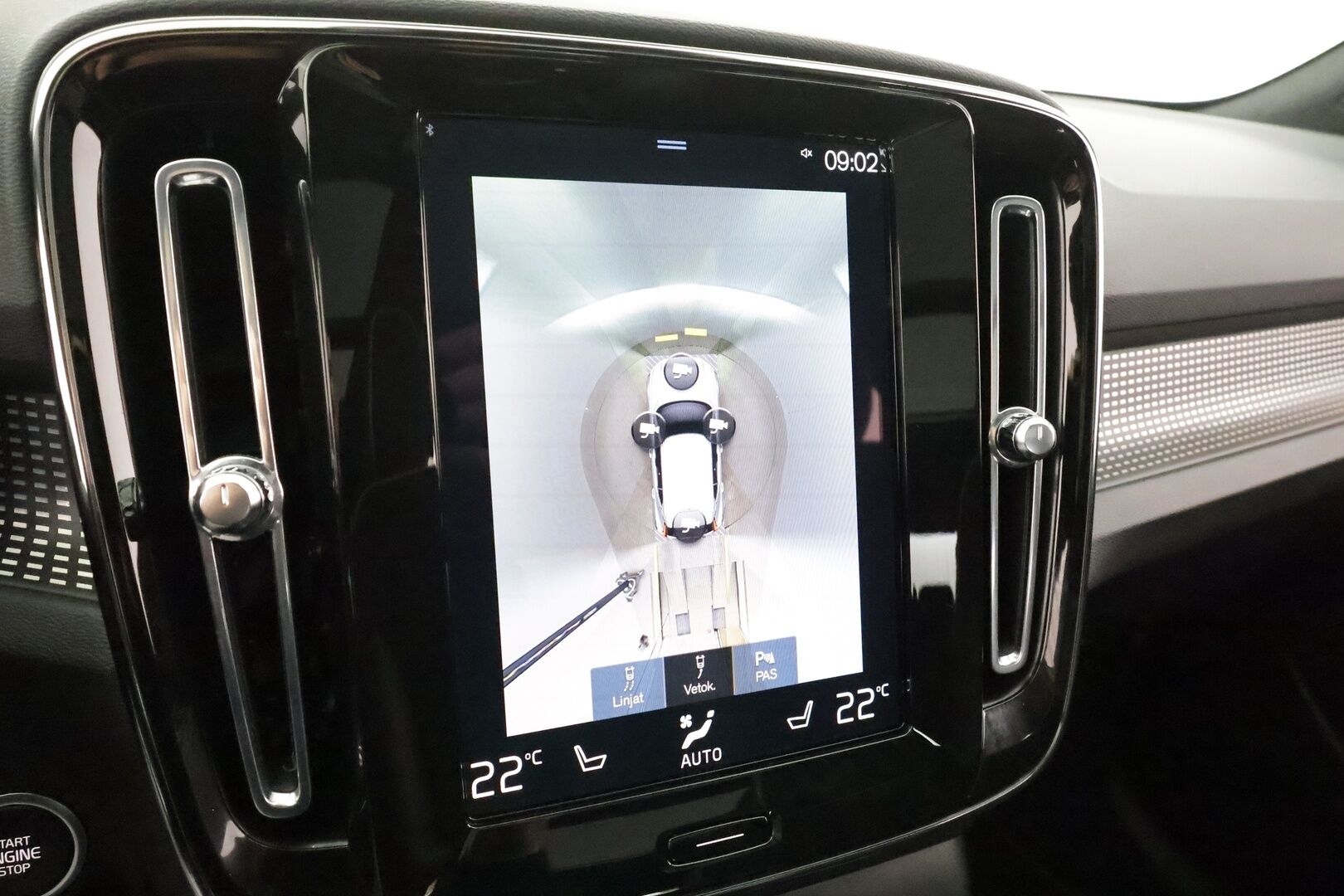 Volvo XC40 2022 T5 TwE R-Design Edition aut * ACC / 360° / Muistipenkki / Full LED / Panorama / Webasto / Koukku / Navi / Keyless * - 1.Om Suomi-auto / Kahdet renkaat aluvanteilla / Merkkihuollettu / Huippuvarusteet