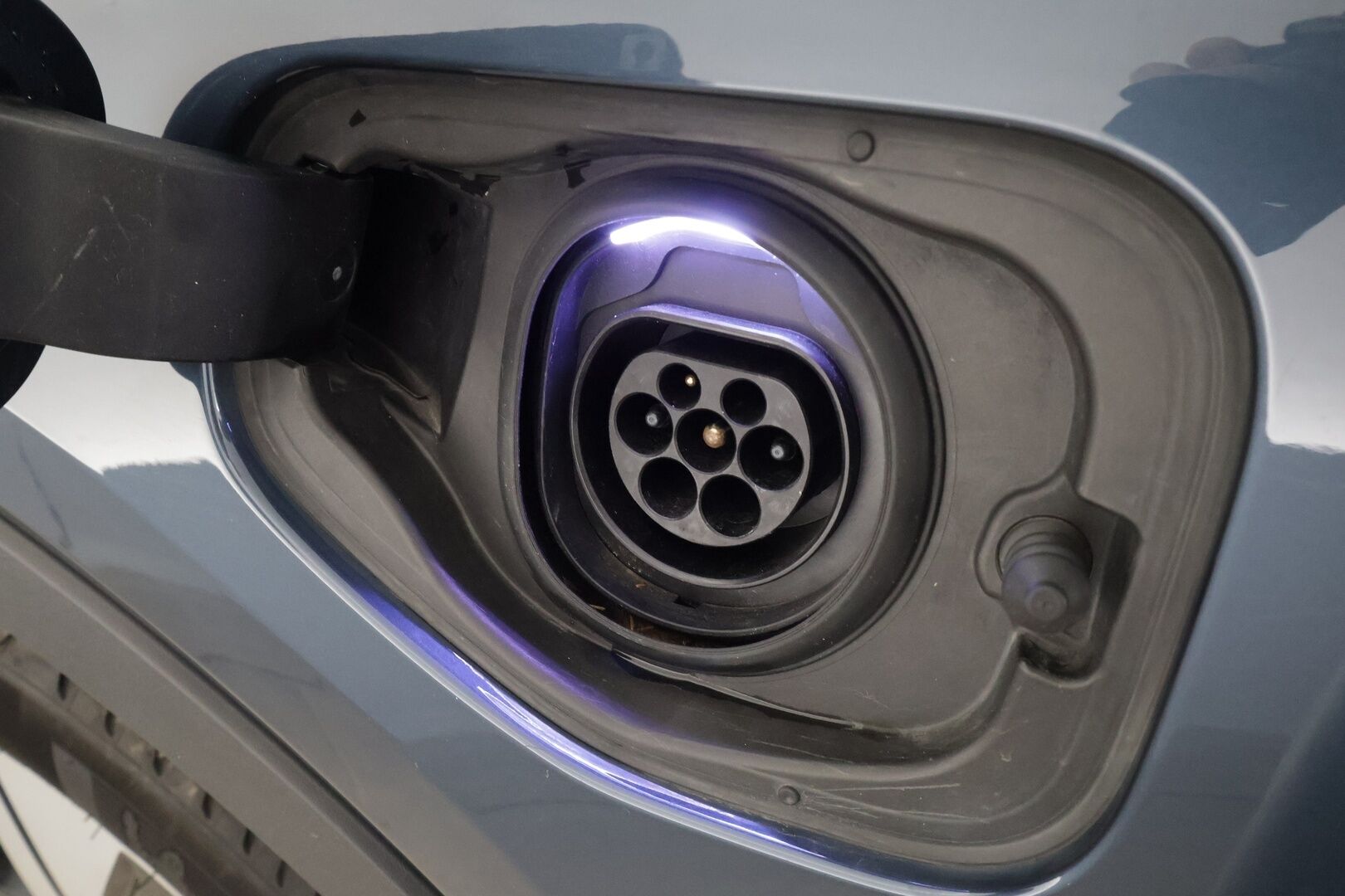 Volvo XC40 2022 T5 TwE R-Design Edition aut * ACC / 360° / Muistipenkki / Full LED / Panorama / Webasto / Koukku / Navi / Keyless * - 1.Om Suomi-auto / Kahdet renkaat aluvanteilla / Merkkihuollettu / Huippuvarusteet