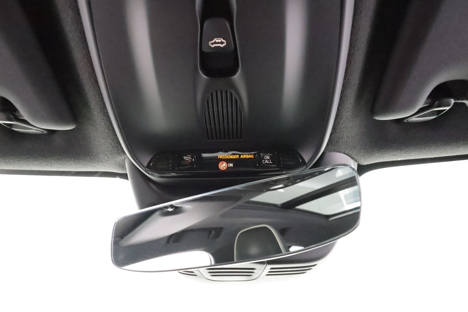 Volvo XC40 2022 T5 TwE R-Design Edition aut * ACC / 360° / Muistipenkki / Full LED / Panorama / Webasto / Koukku / Navi / Keyless * - 1.Om Suomi-auto / Kahdet renkaat aluvanteilla / Merkkihuollettu / Huippuvarusteet