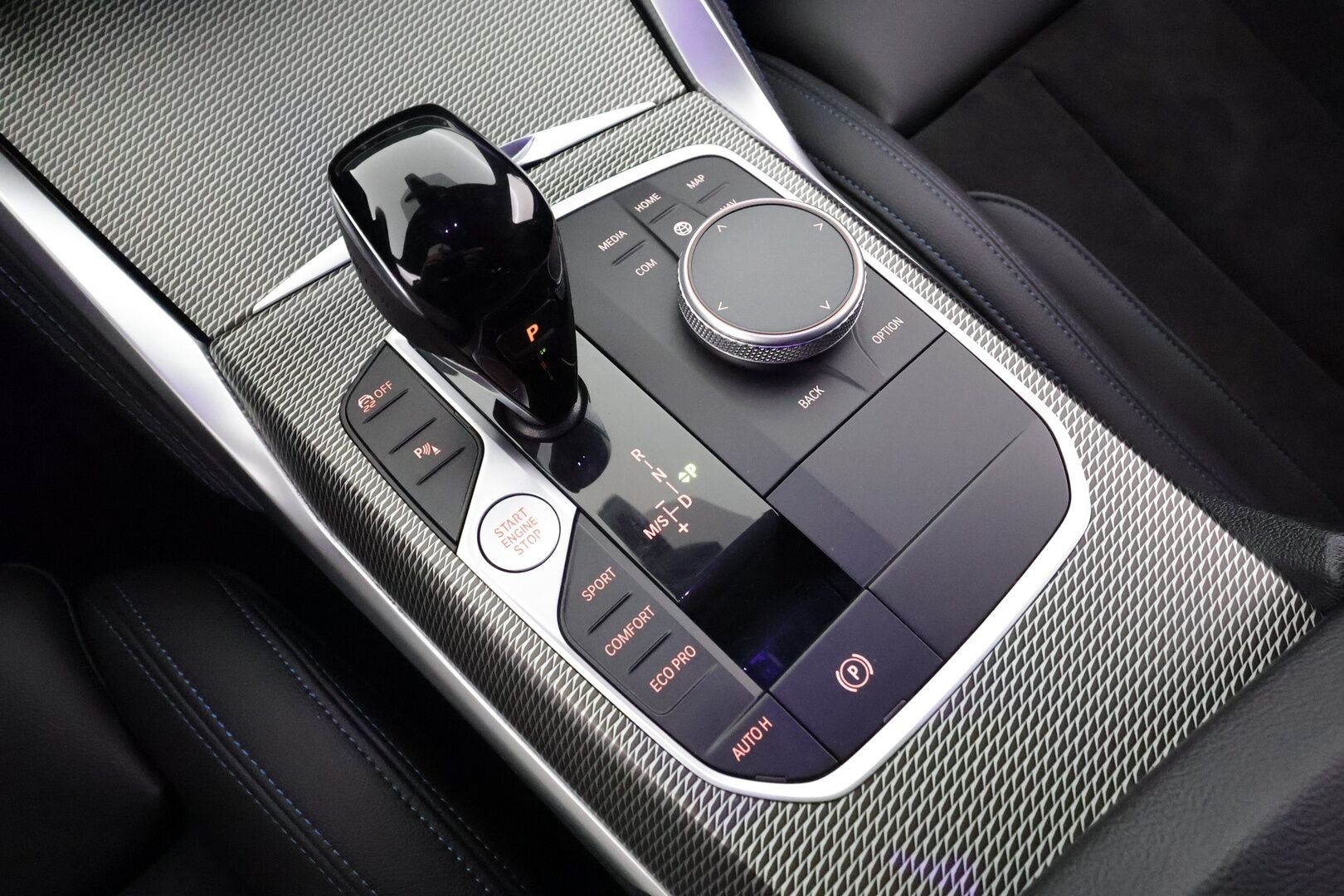 BMW 420 2022 G26 Gran Coupé 420d A xDrive Business M Sport MHEV * Webasto / Laser Light / Hifi / Vakkari / Koukku / Comfort Access * - Suomi-auto / Kahdet renkaat aluvanteilla / Merkkihuollettu