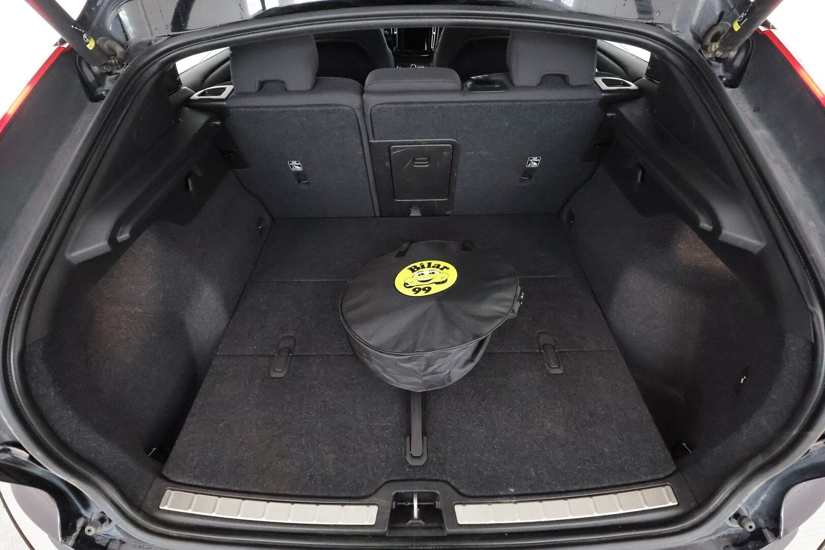 Volvo C40 2022 Recharge Twin Launch Edition aut * ACC / ILP / H&K / Lasikatto / Muistipenkki / Pixel LED / Koukku / 360° / BLIS / Navi / Keyless * - 1.Om Suomi-auto / Kahdet renkaat aluvanteilla / Huippuvarusteet - HULLUT AVAJAISHULINAT KORKOTARJOUS 3,29 %