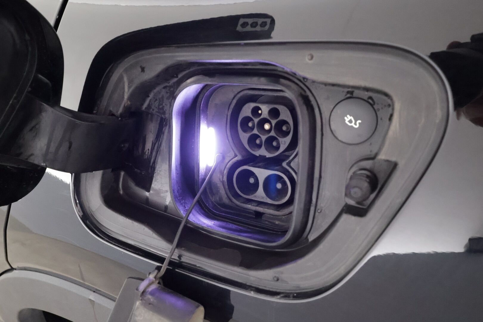 Volvo C40 2022 Recharge Twin Launch Edition aut * ACC / ILP / H&K / Lasikatto / Muistipenkki / Pixel LED / Koukku / 360° / BLIS / Navi / Keyless * - 1.Om Suomi-auto / Kahdet renkaat aluvanteilla / Huippuvarusteet - HULLUT AVAJAISHULINAT KORKOTARJOUS 3,29 %