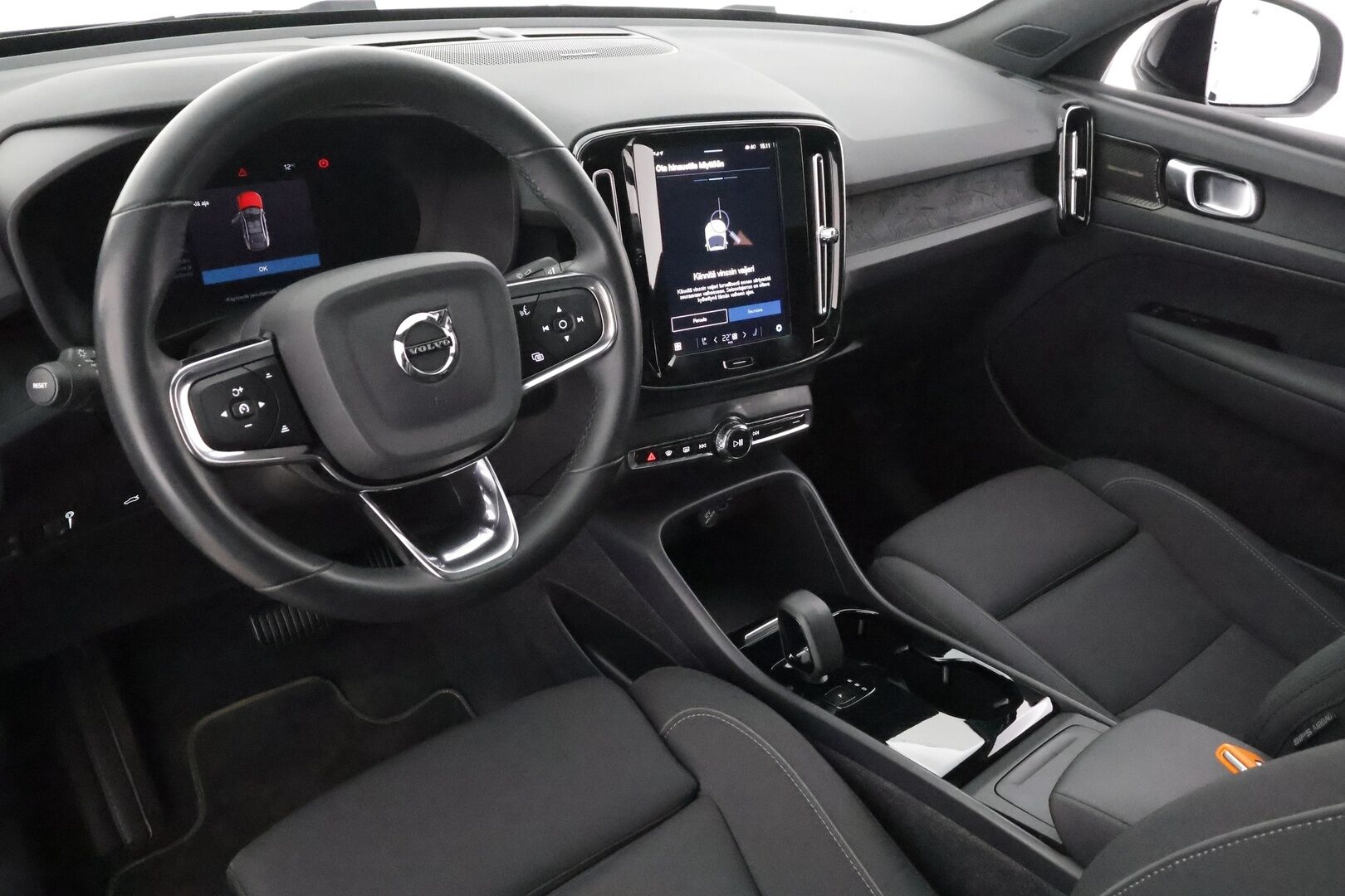 Volvo C40 2022 Recharge Twin Launch Edition aut * ACC / ILP / H&K / Lasikatto / Muistipenkki / Pixel LED / Koukku / 360° / BLIS / Navi / Keyless * - 1.Om Suomi-auto / Kahdet renkaat aluvanteilla / Huippuvarusteet - HULLUT AVAJAISHULINAT KORKOTARJOUS 3,29 %