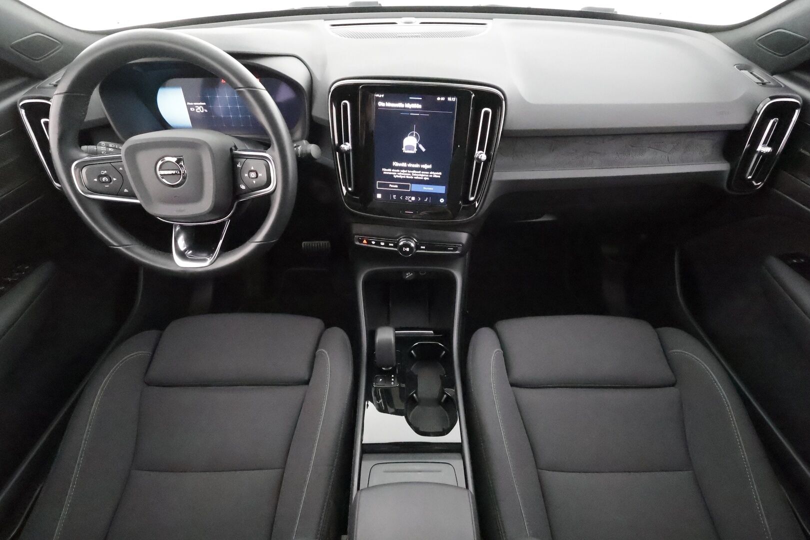 Volvo C40 2022 Recharge Twin Launch Edition aut * ACC / ILP / H&K / Lasikatto / Muistipenkki / Pixel LED / Koukku / 360° / BLIS / Navi / Keyless * - 1.Om Suomi-auto / Kahdet renkaat aluvanteilla / Huippuvarusteet - HULLUT AVAJAISHULINAT KORKOTARJOUS 3,29 %