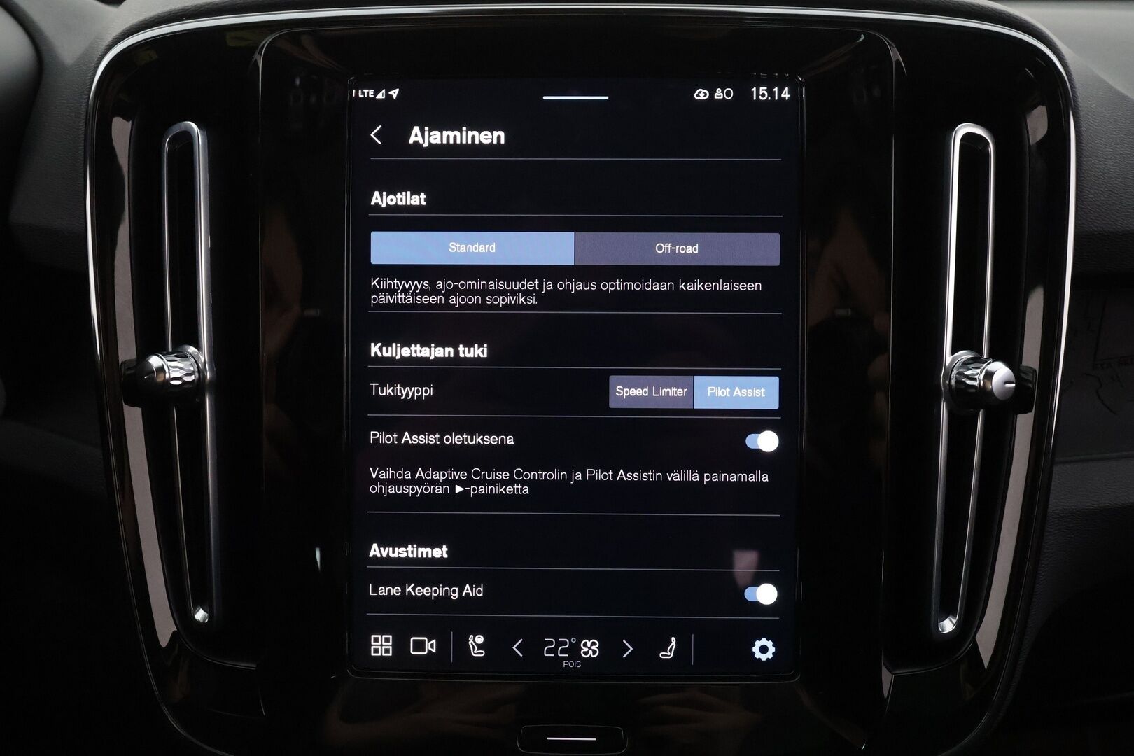 Volvo C40 2022 Recharge Twin Launch Edition aut * ACC / ILP / H&K / Lasikatto / Muistipenkki / Pixel LED / Koukku / 360° / BLIS / Navi / Keyless * - 1.Om Suomi-auto / Kahdet renkaat aluvanteilla / Huippuvarusteet - HULLUT AVAJAISHULINAT KORKOTARJOUS 3,29 %