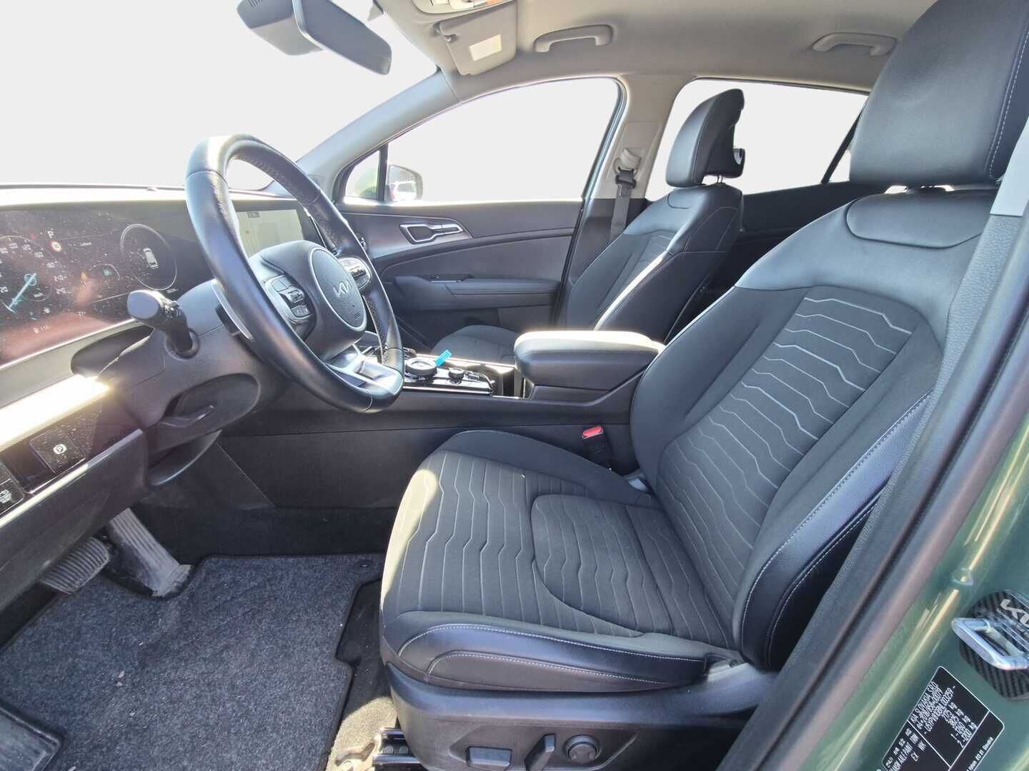 Kia Sportage 2022 1,6 T-GDI FWD Hybrid EX AT 230hv / ACC / P-kamera / Puolinahkasisusta / Sähköpenkit / Lohko+sisäp. / Ratinlämmitin - 1-om. Suomi-auto / Merkkihuollettu / 2x aluvanteet huippurenkailla! - HULLUT AVAJAISHULINAT KORKOTARJOUS 3,29 %