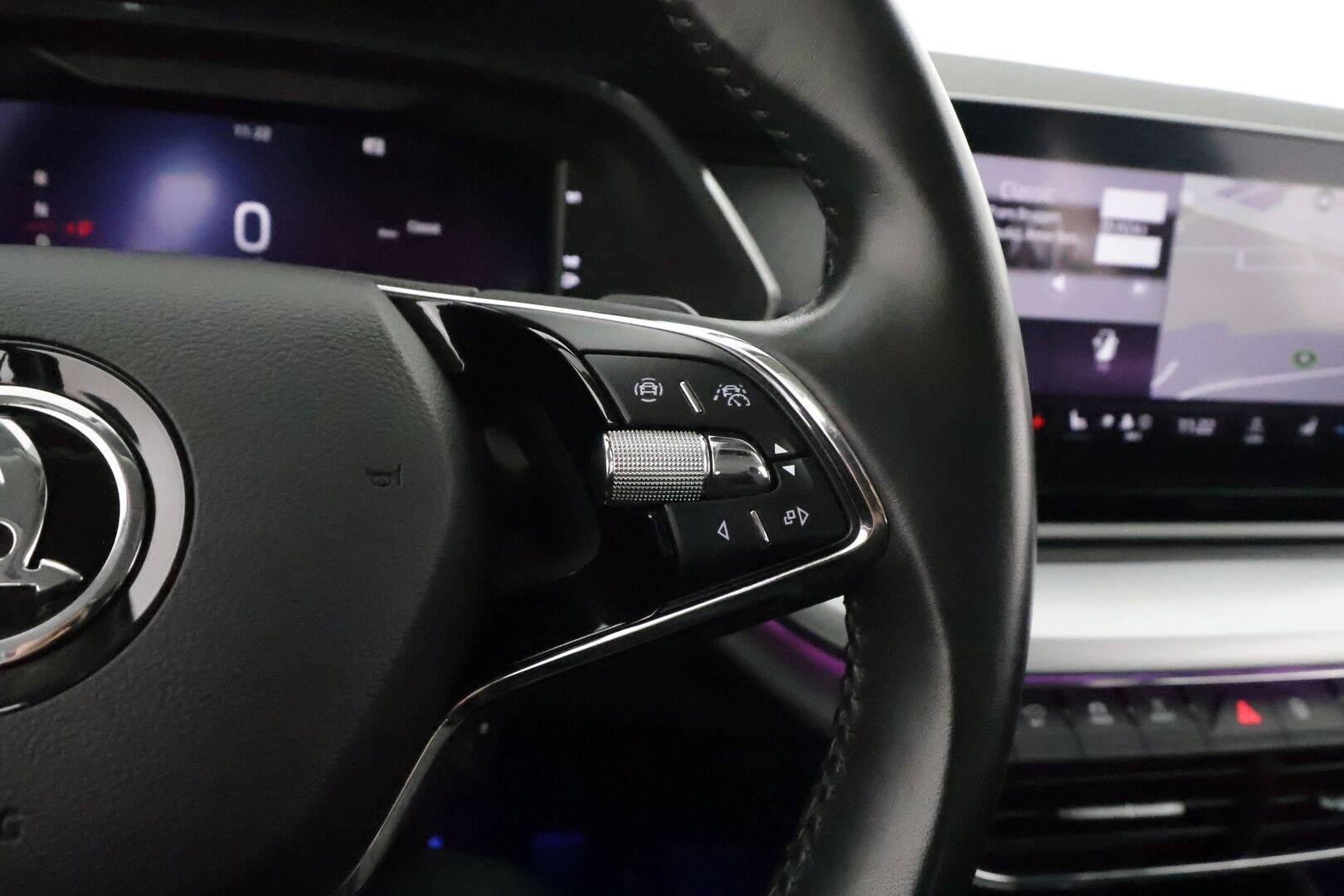Skoda Octavia 2022 1.4 TSI PHEV Style iV DSG Autom. **Koukku / Matrix LED / Webasto / Adapt.vakkari / P.kamera / Apple&Android / Keyless** - 1-om. Suomi-auto / Akku kuntotarkastettu