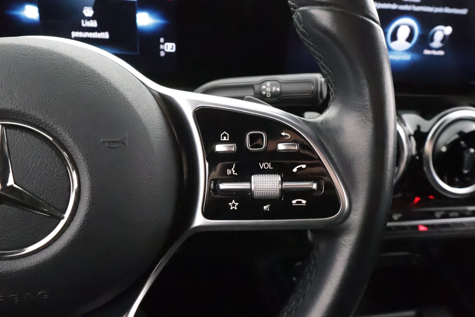 Mercedes-Benz GLA 2022 250 e A Business - Vakkari | Kaistavahti | P.Kamera | Puolinahat | LED | Sähköluukku | Lisälämmitin