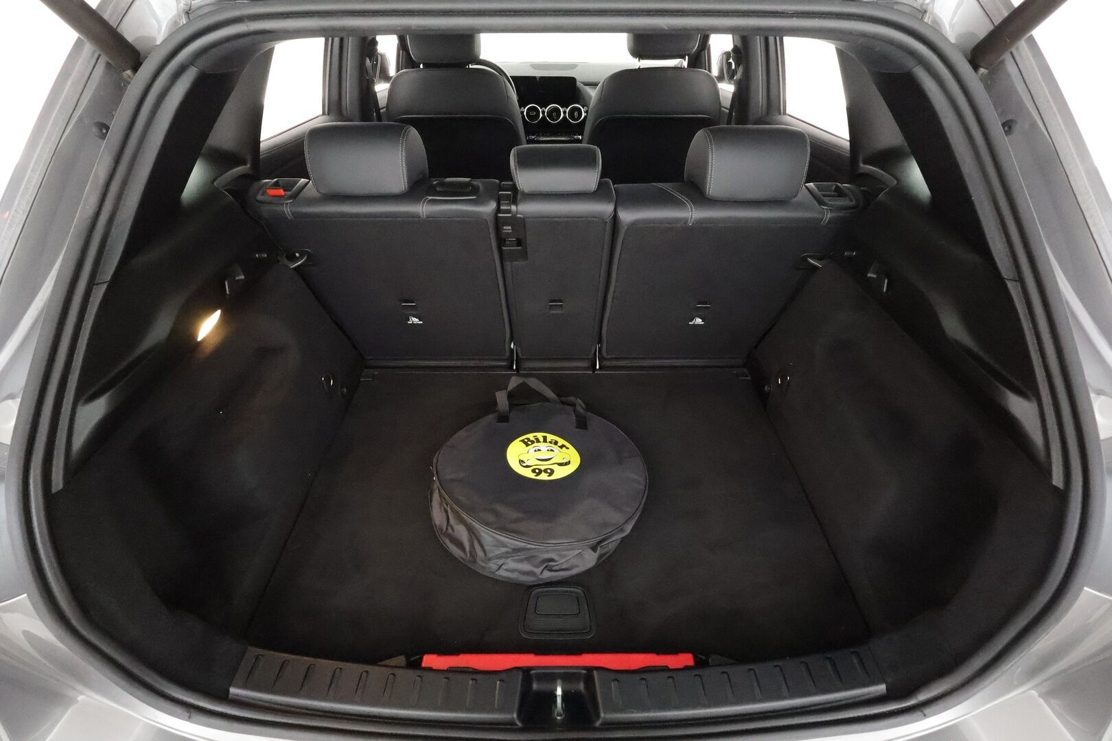 Mercedes-Benz GLA 2022 250 e A Business * Vakkari / Kaistavahti / P.Kamera / Puolinahat / LED / Sähköluukku / Lisälämmitin * - 1.Om Suomi-auto / Kahdet renkaat aluvanteilla / Juuri katsastettu - HULLUT AVAJAISHULINAT KORKOTARJOUS 3,29 %