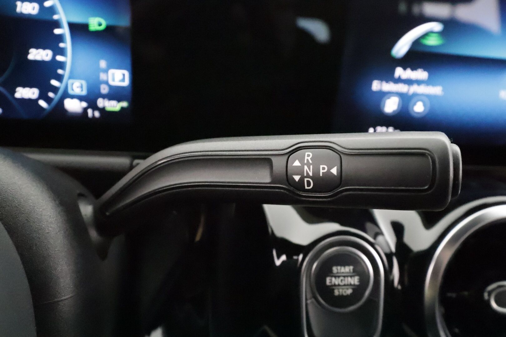 Mercedes-Benz GLA 2022 250 e A Business - Vakkari | Kaistavahti | P.Kamera | Puolinahat | LED | Sähköluukku | Lisälämmitin