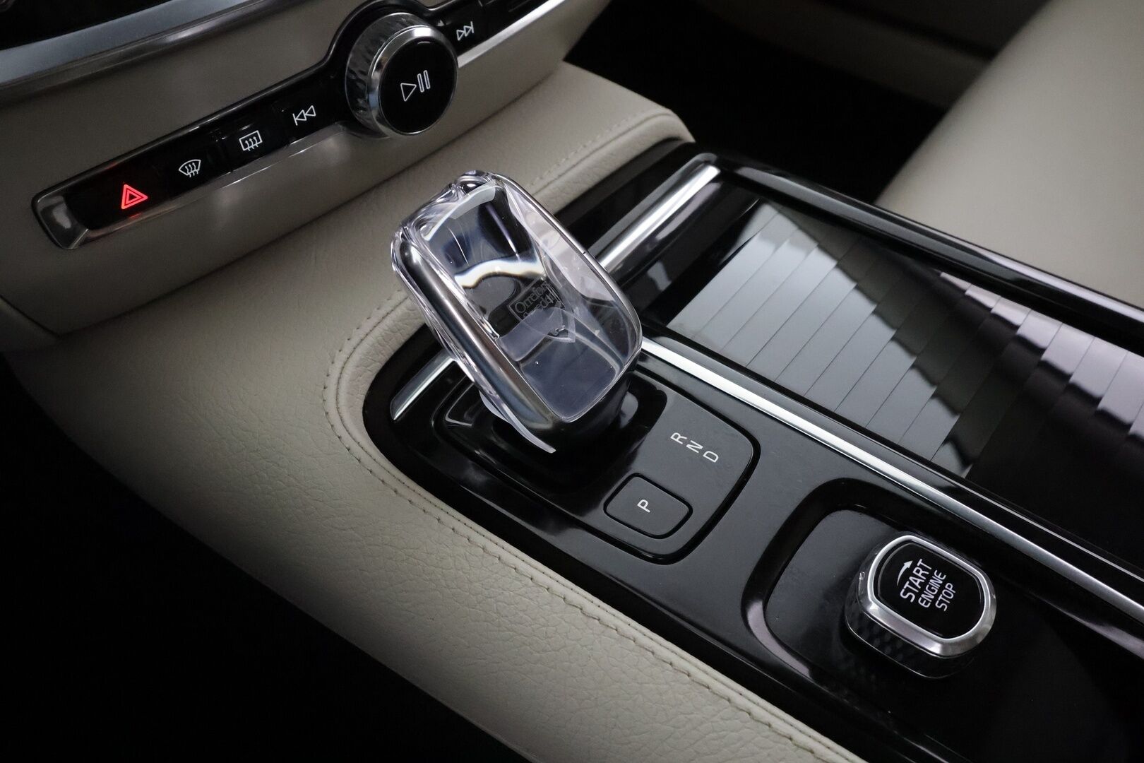 Volvo V60 2022 T6 AWD Long Range Inscription Edition aut * H&K / ACC / Webasto / Koukku / Muistipenkit / P.kamera / Sporttinahat * - 1.Om Suomi-auto / SoH 95,2 / 2x Vanteet - HULLUT AVAJAISHULINAT KORKOTARJOUS 3,29 %