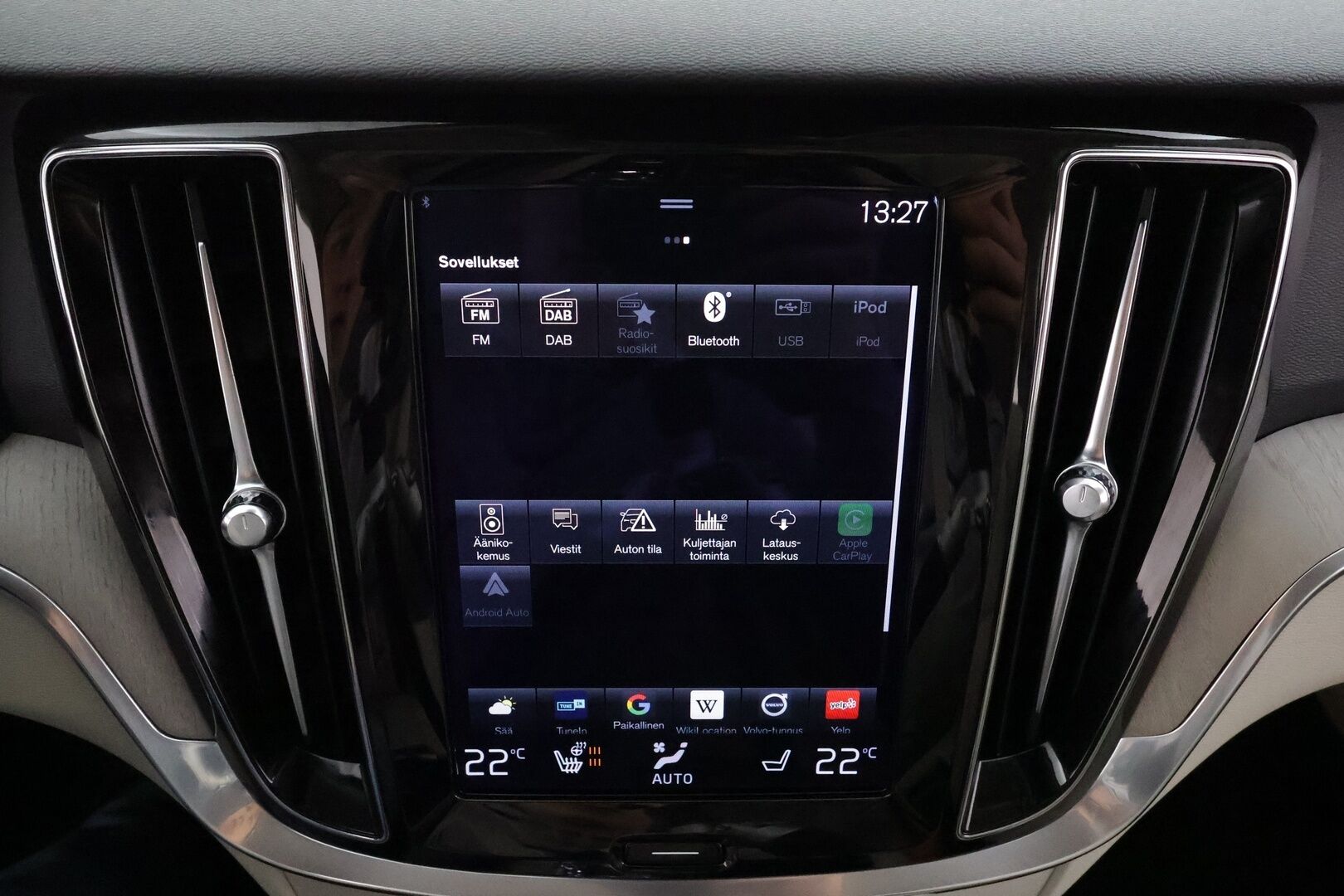 Volvo V60 2022 T6 AWD Long Range Inscription Edition aut * H&K / ACC / Webasto / Koukku / Muistipenkit / P.kamera / Sporttinahat * - 1.Om Suomi-auto / SoH 95,2 % / 2x Vanteet - HULLUT AVAJAISHULINAT KORKOTARJOUS 3,29 %