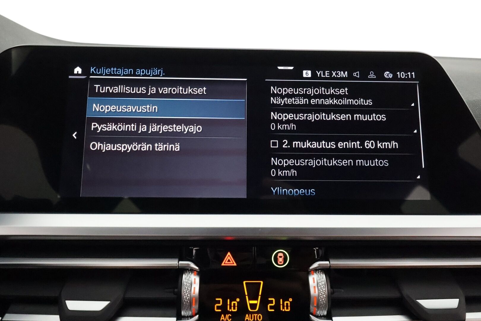 BMW 330 2022 G21 Touring 330e xDrive A Charged Edition M Sport ** 1-Om Suomi auto / Adapt.vakkari / Koukku / Muistipekki / P.kamera - 3,99 % KORKOTARJOUS TÄHÄN AUTOON - Sportti nahka sisusta / Comfort Access / Apple&Android / Navi